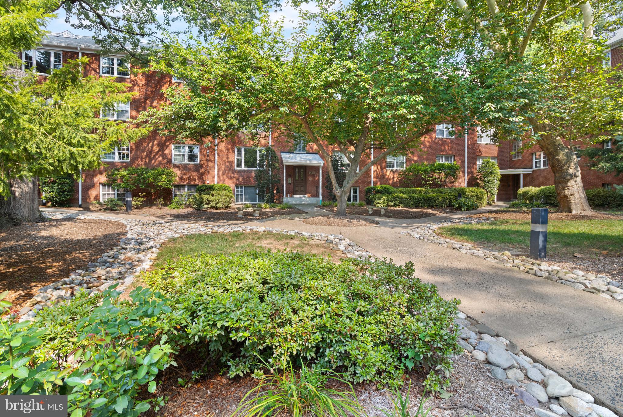 1425 N NASH ST #N-304