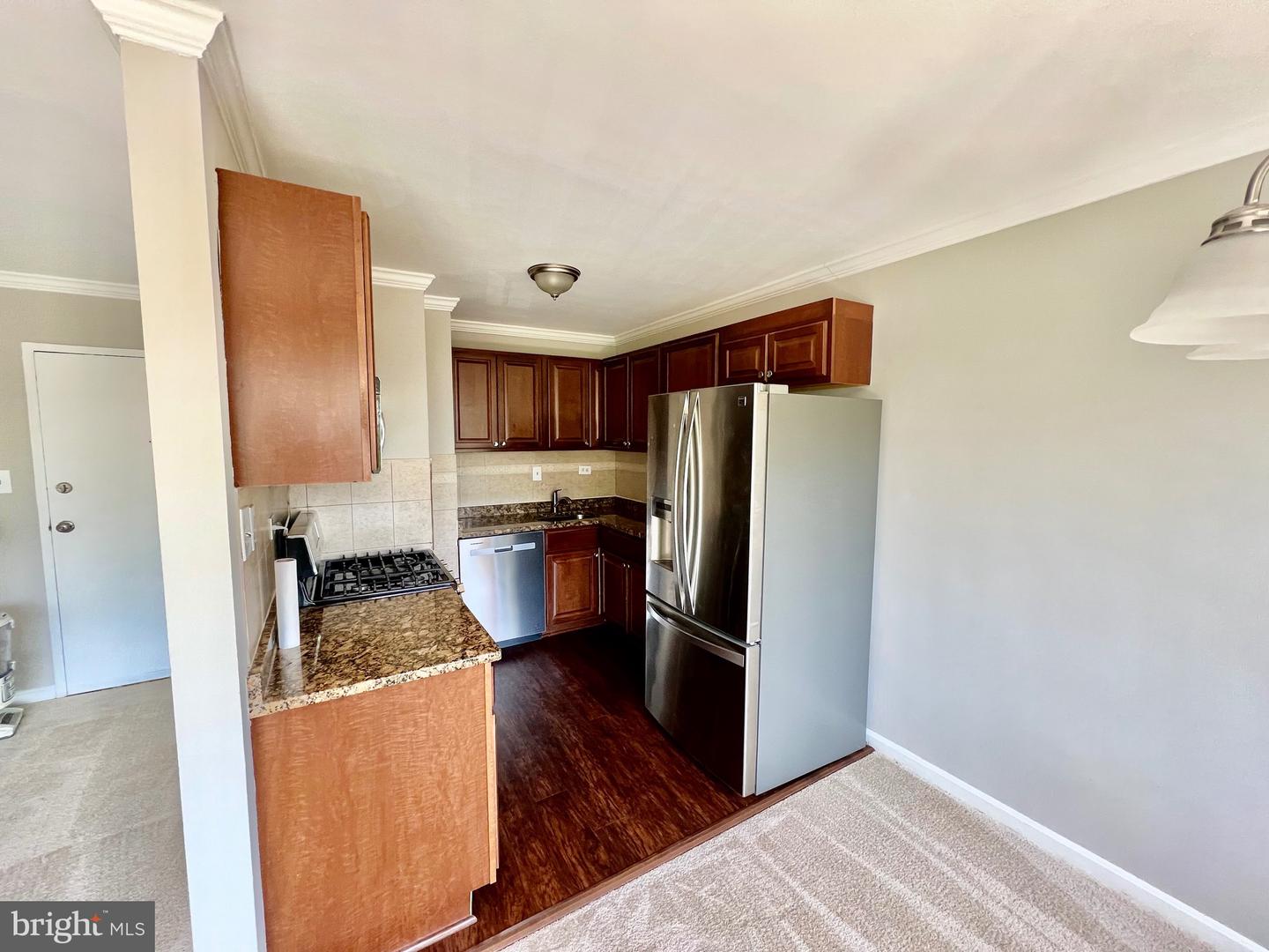 5801 Quantrell Ave #206