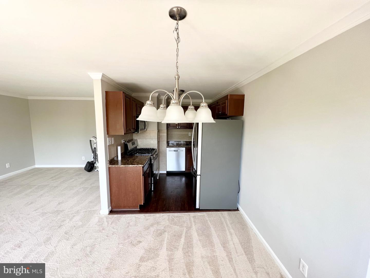 5801 Quantrell Ave #206