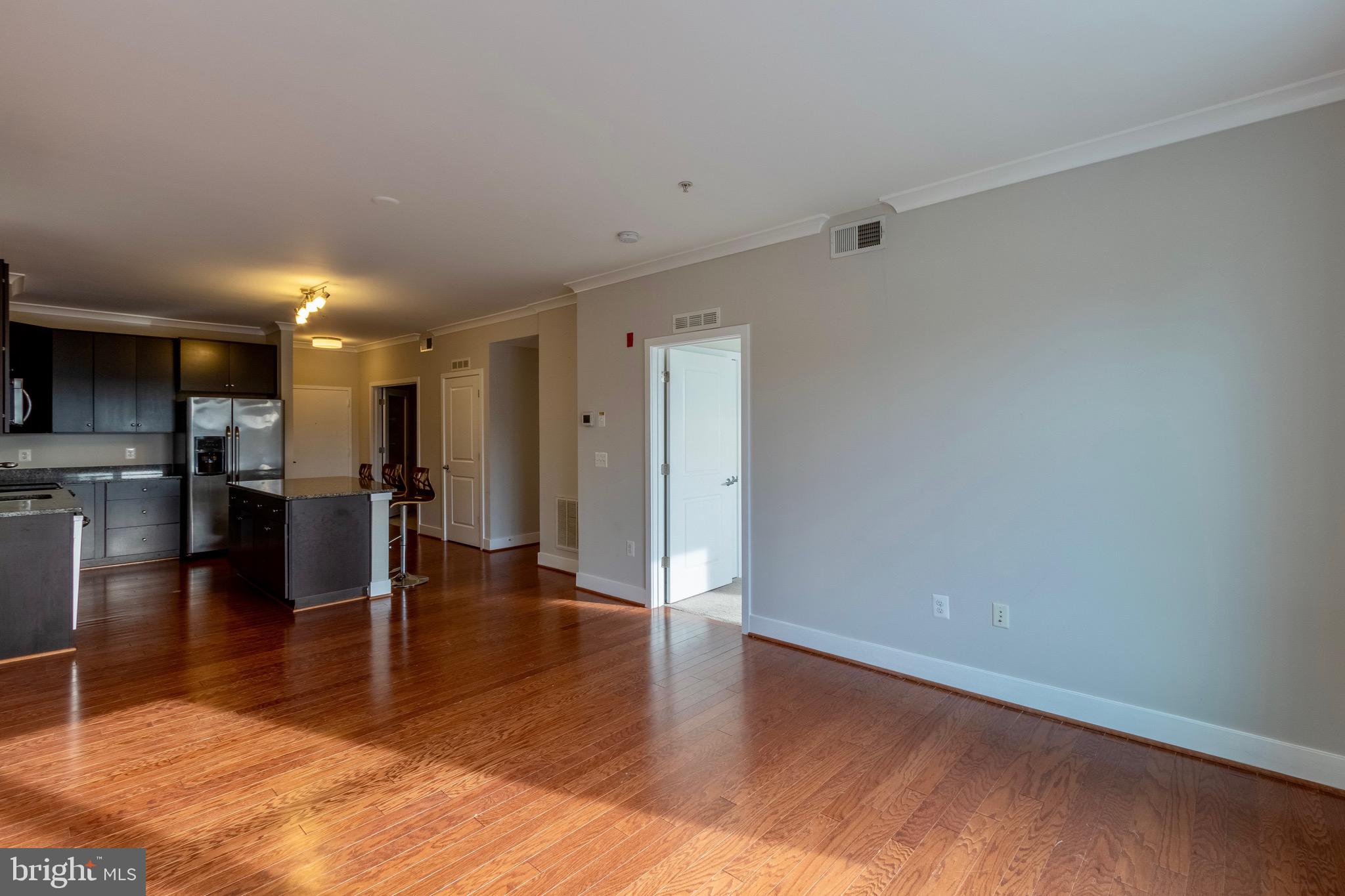 815 Patrick St N #406