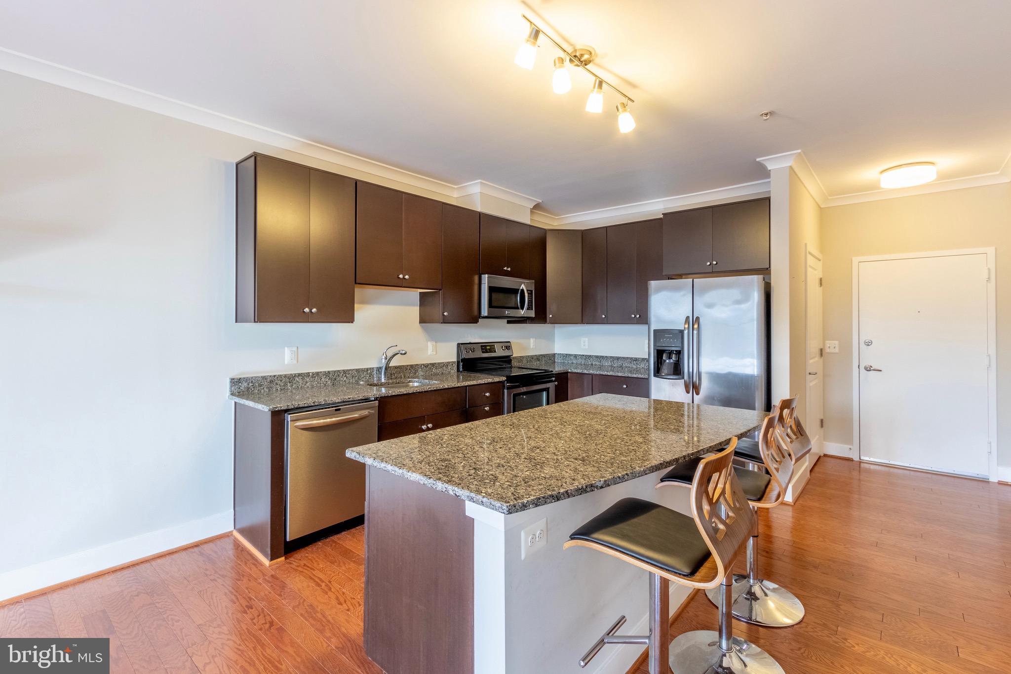 815 Patrick St N #406