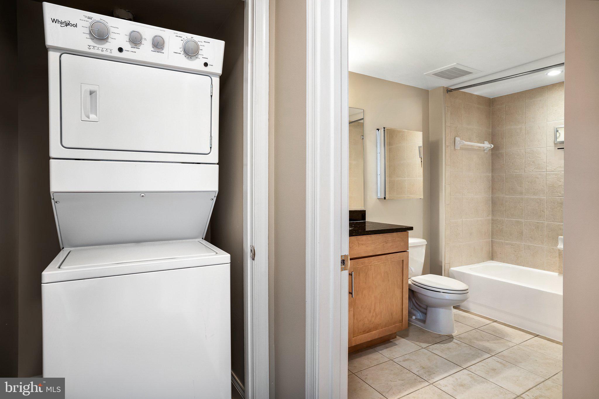 1111 Oronoco St #436