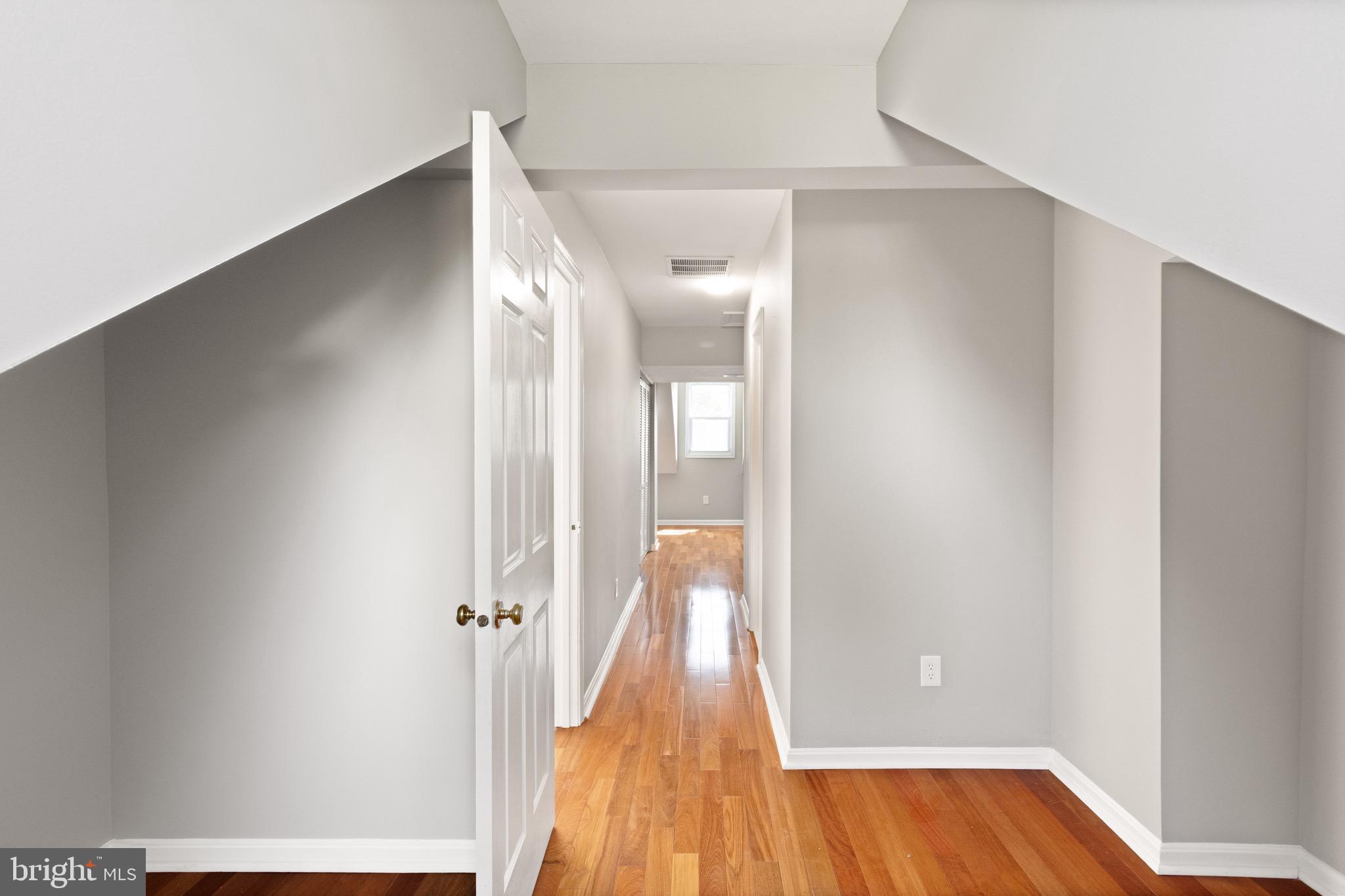 911 ORONOCO ST