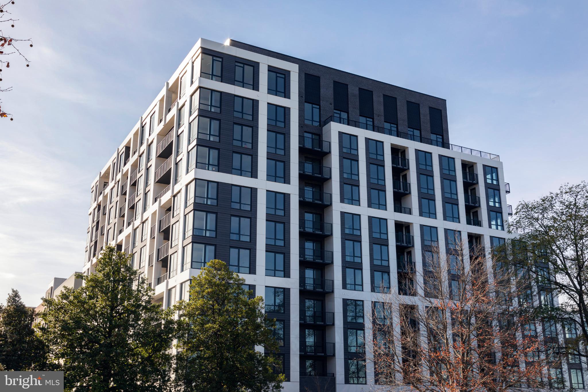 255 W. FALLS STATION BOULEVARD 1009