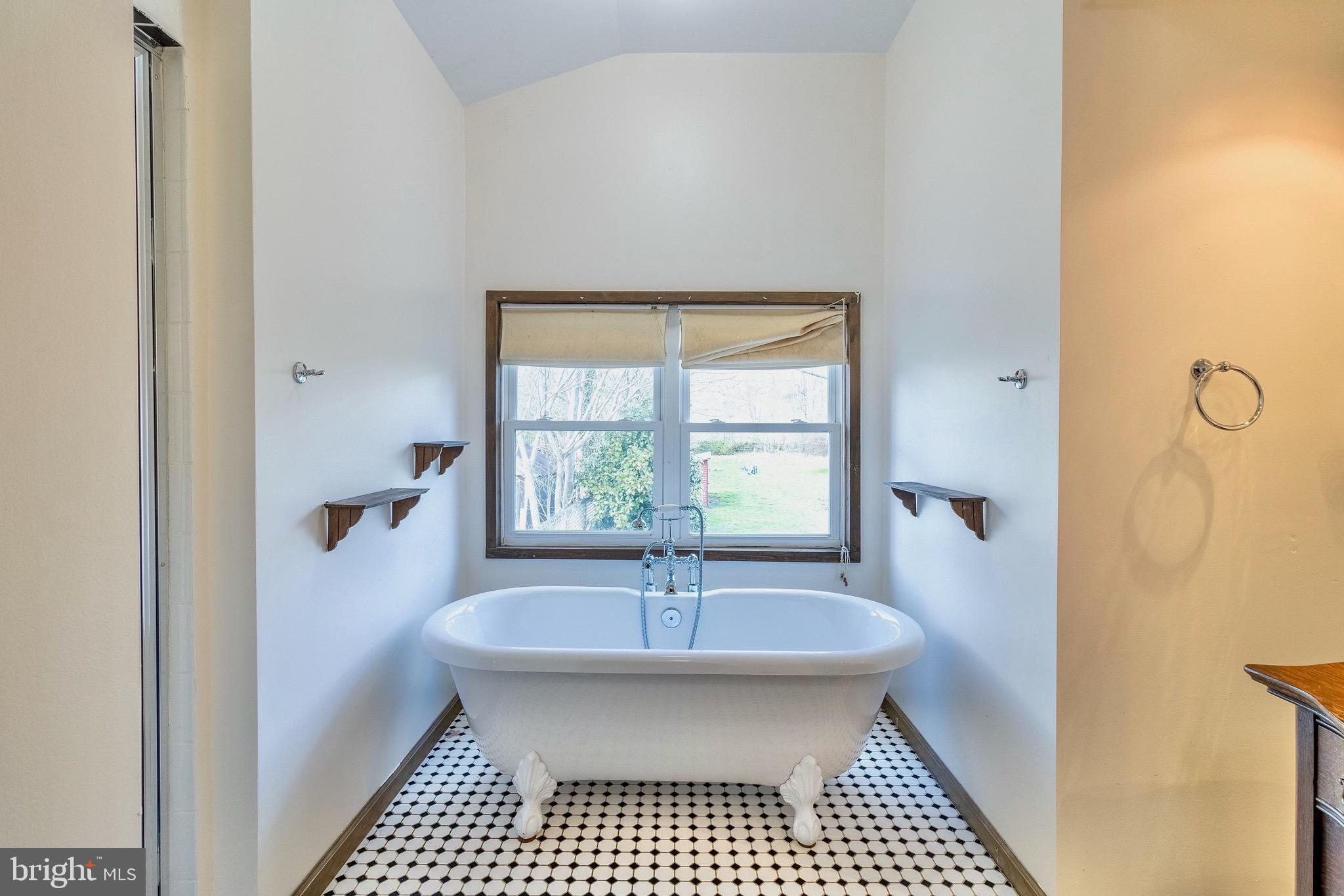 5274 Old Alexandria Tpke