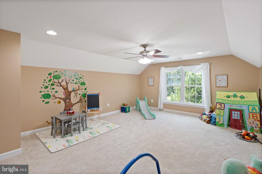6451 Emily Anne Ct
