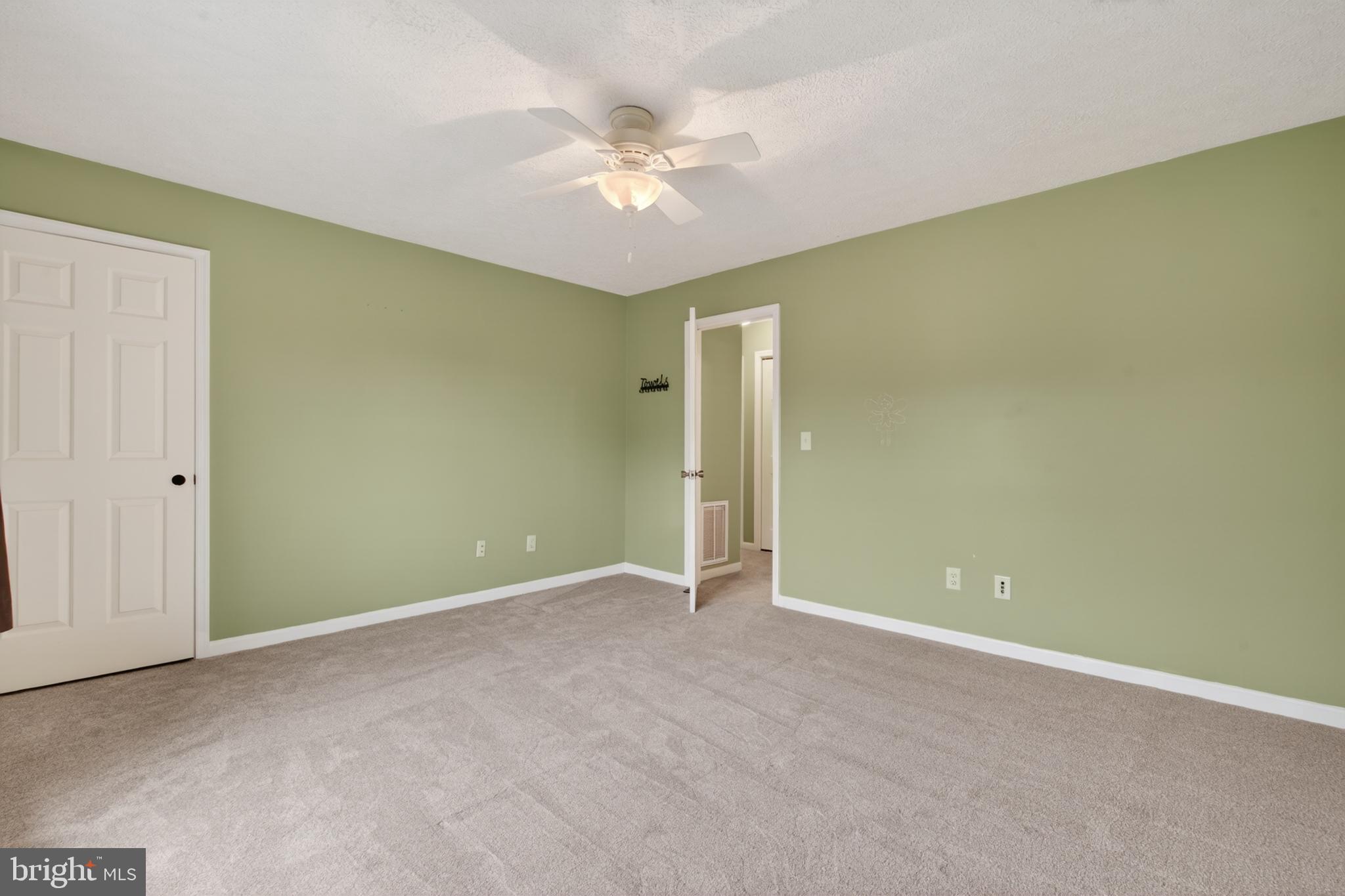 10985 BLAKE LANE