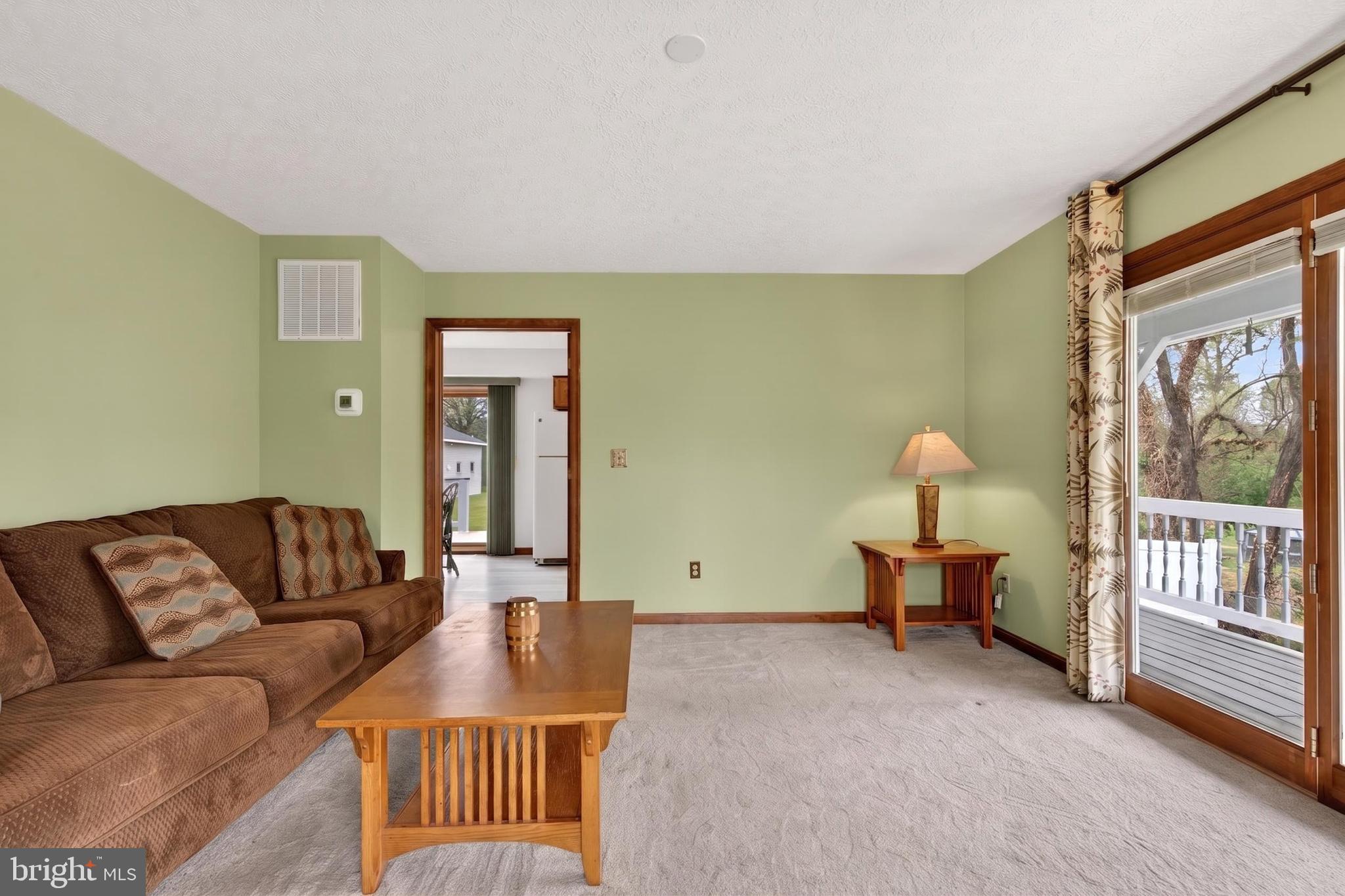 10985 BLAKE LANE