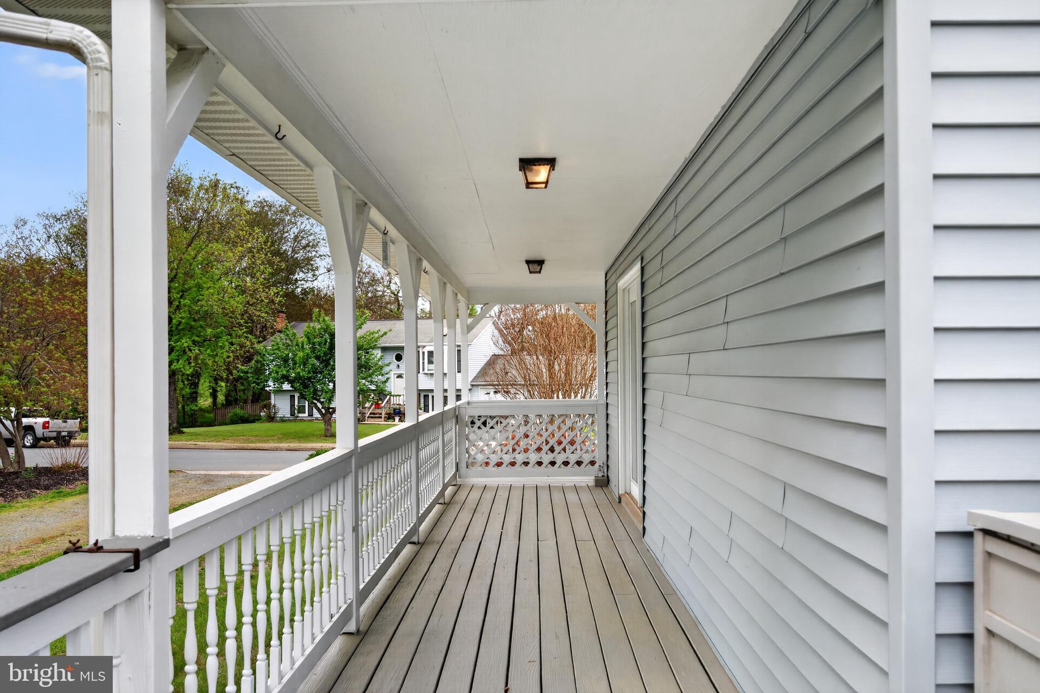 10985 BLAKE LANE