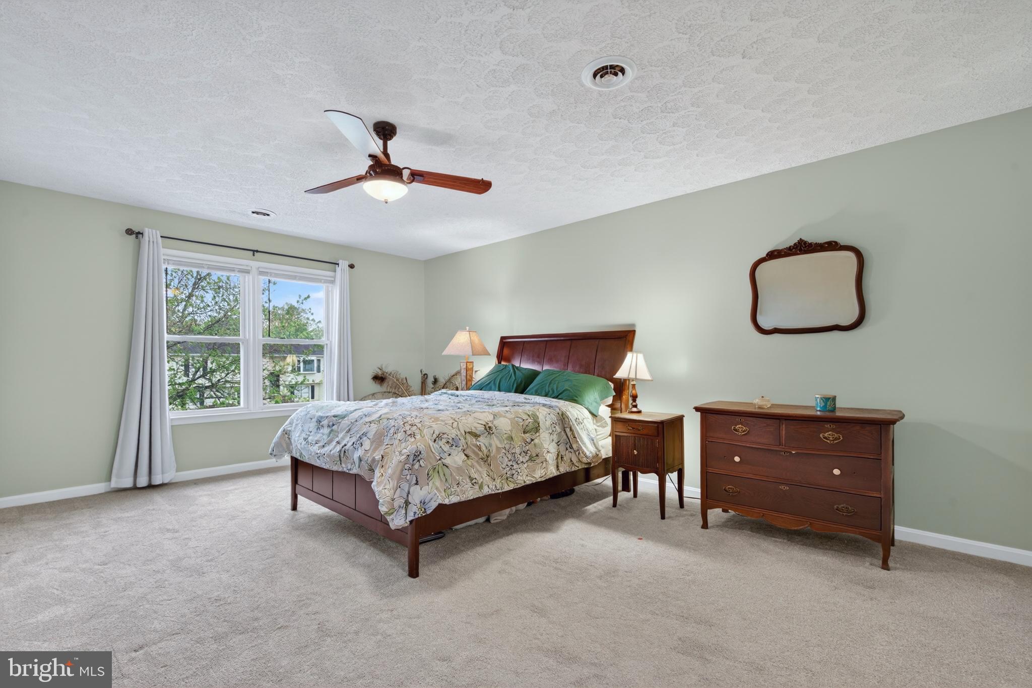 10985 BLAKE LANE