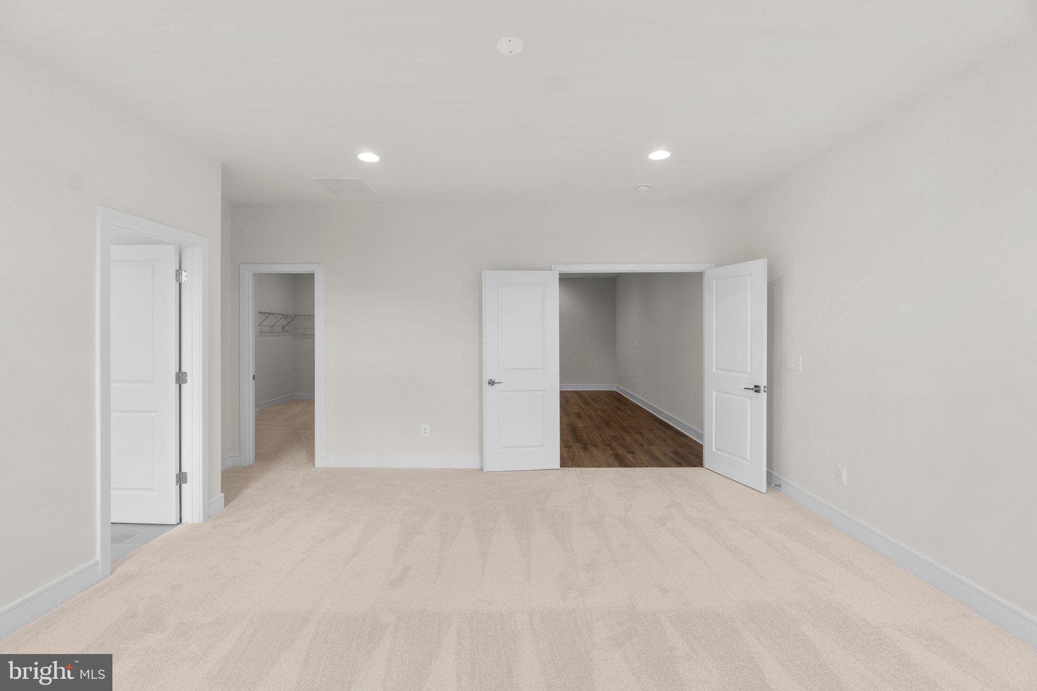 158 Leather Flower Dr