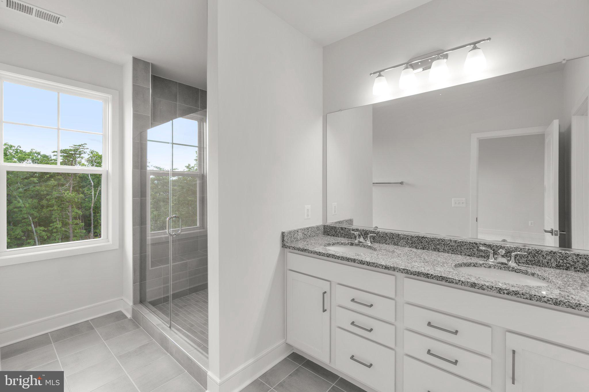 158 Leather Flower Dr