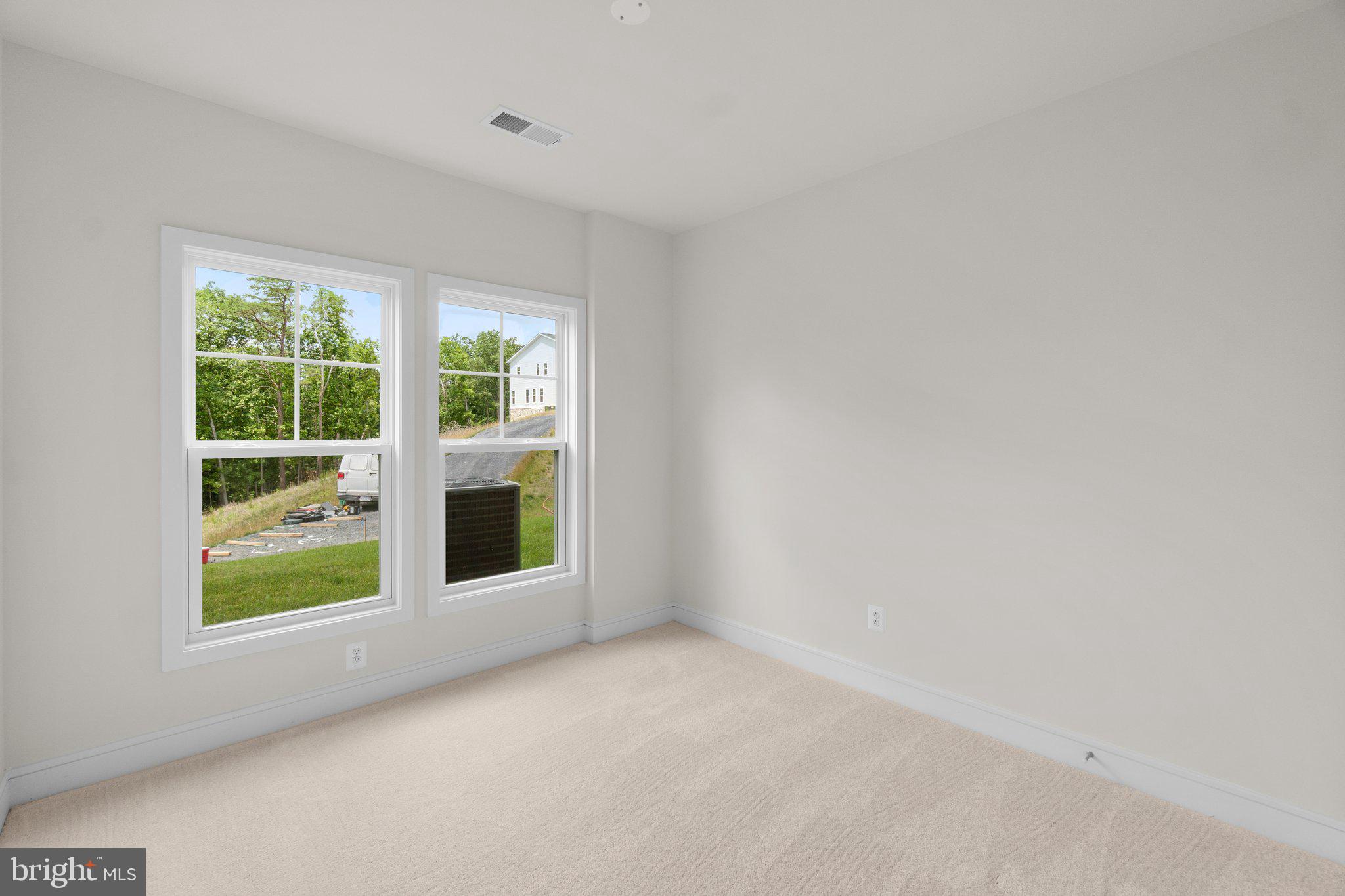 158 Leather Flower Dr