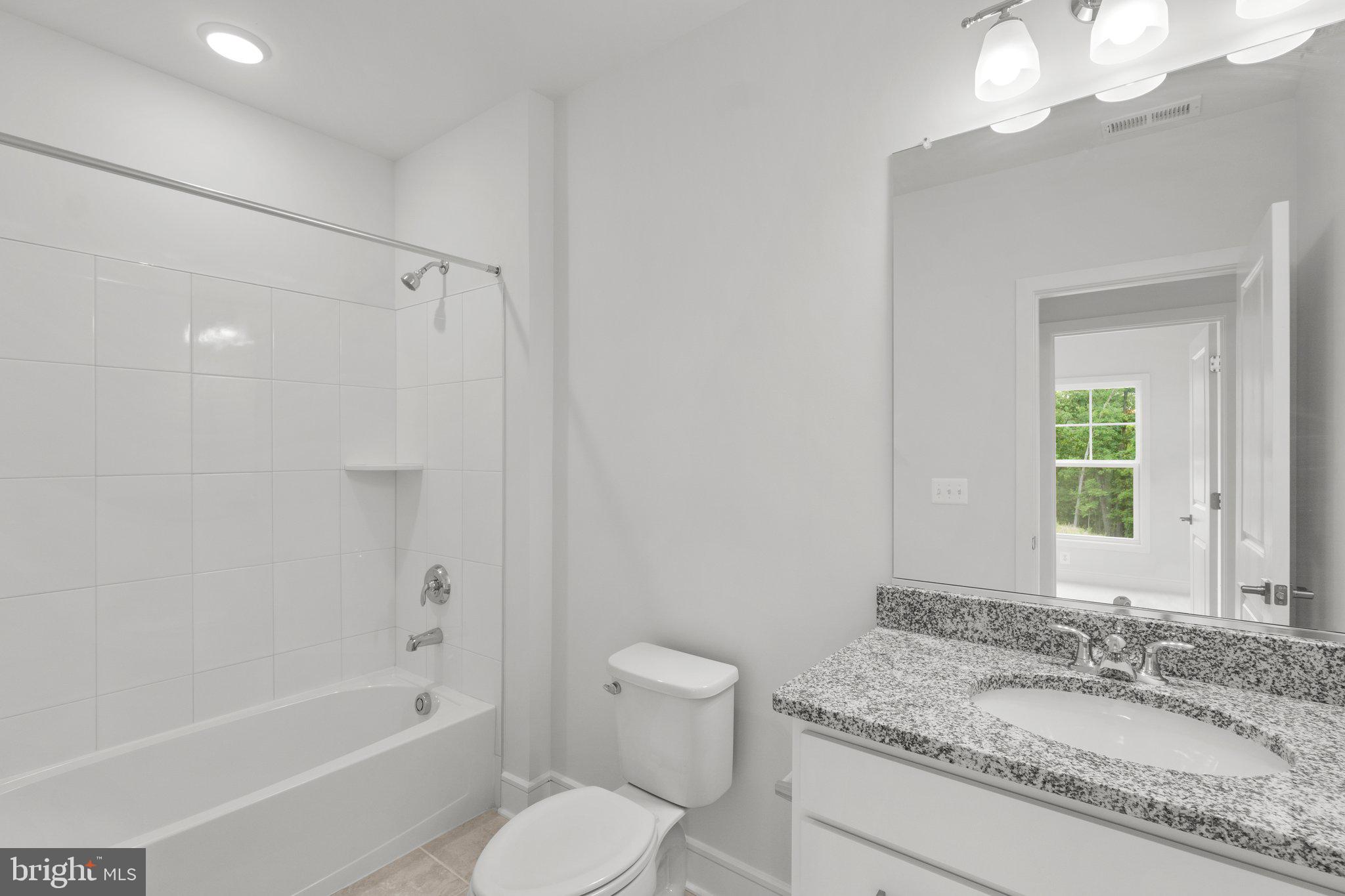 158 Leather Flower Dr