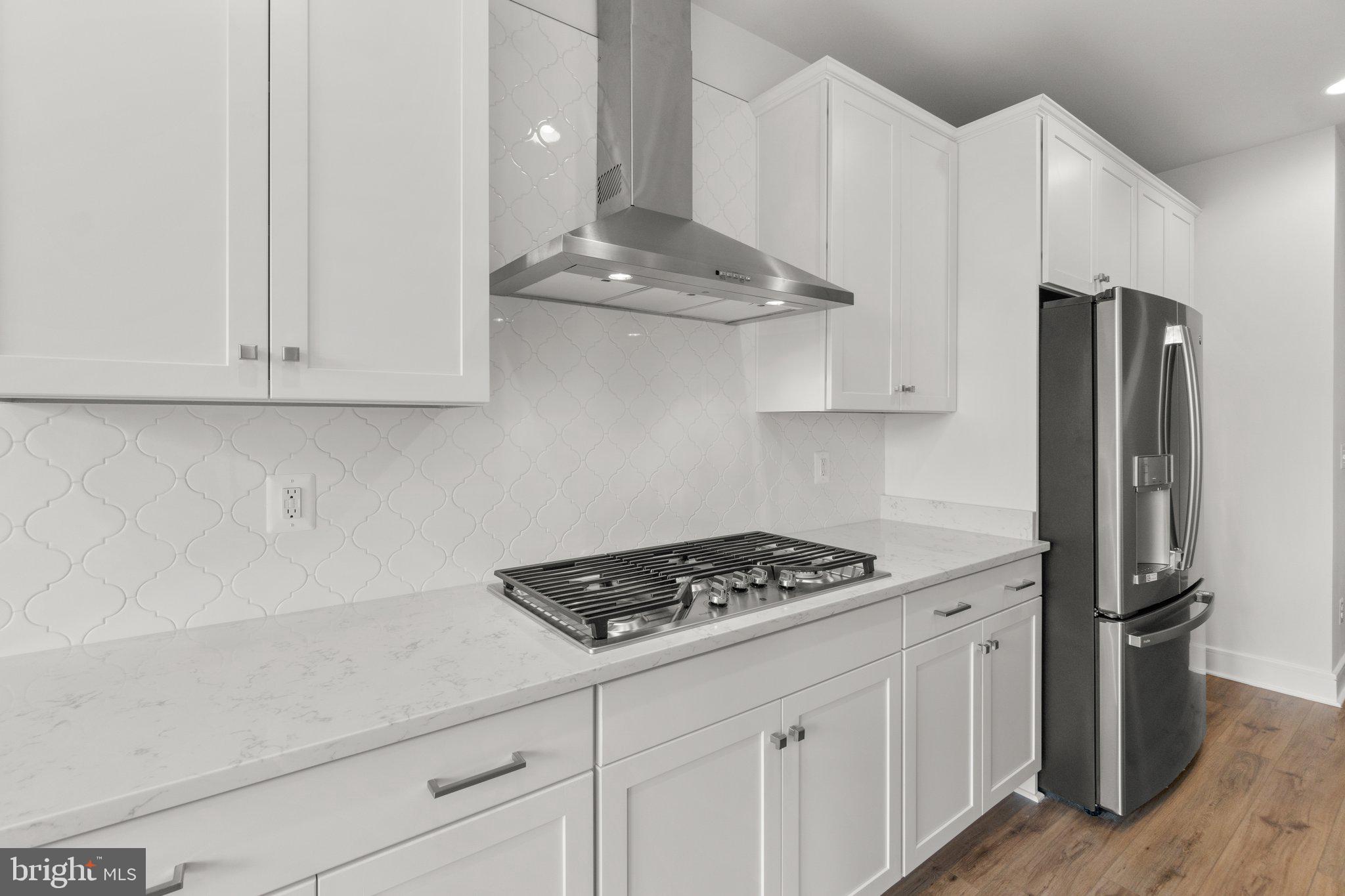 158 Leather Flower Dr