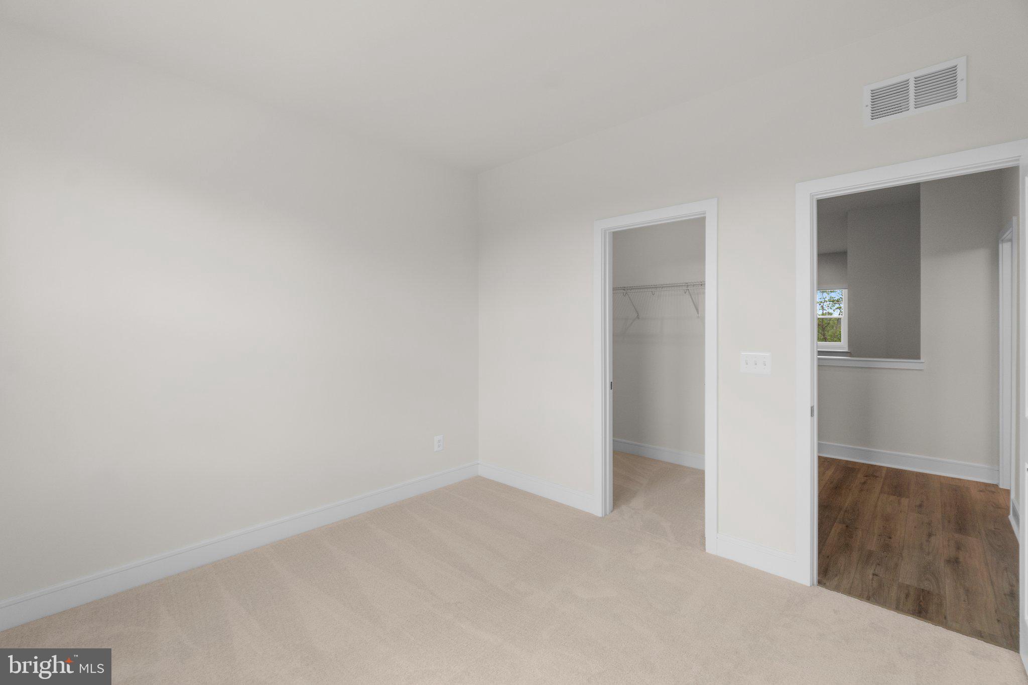 158 Leather Flower Dr