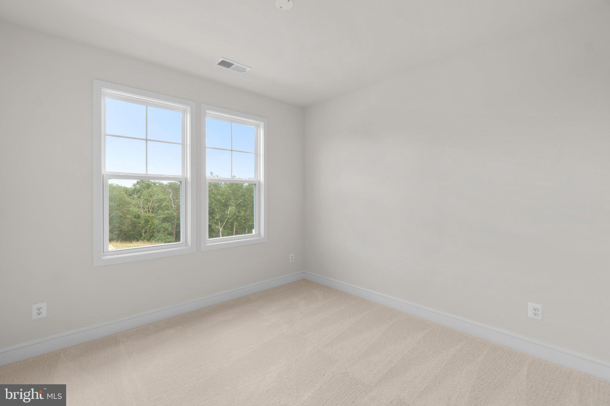 158 Leather Flower Dr