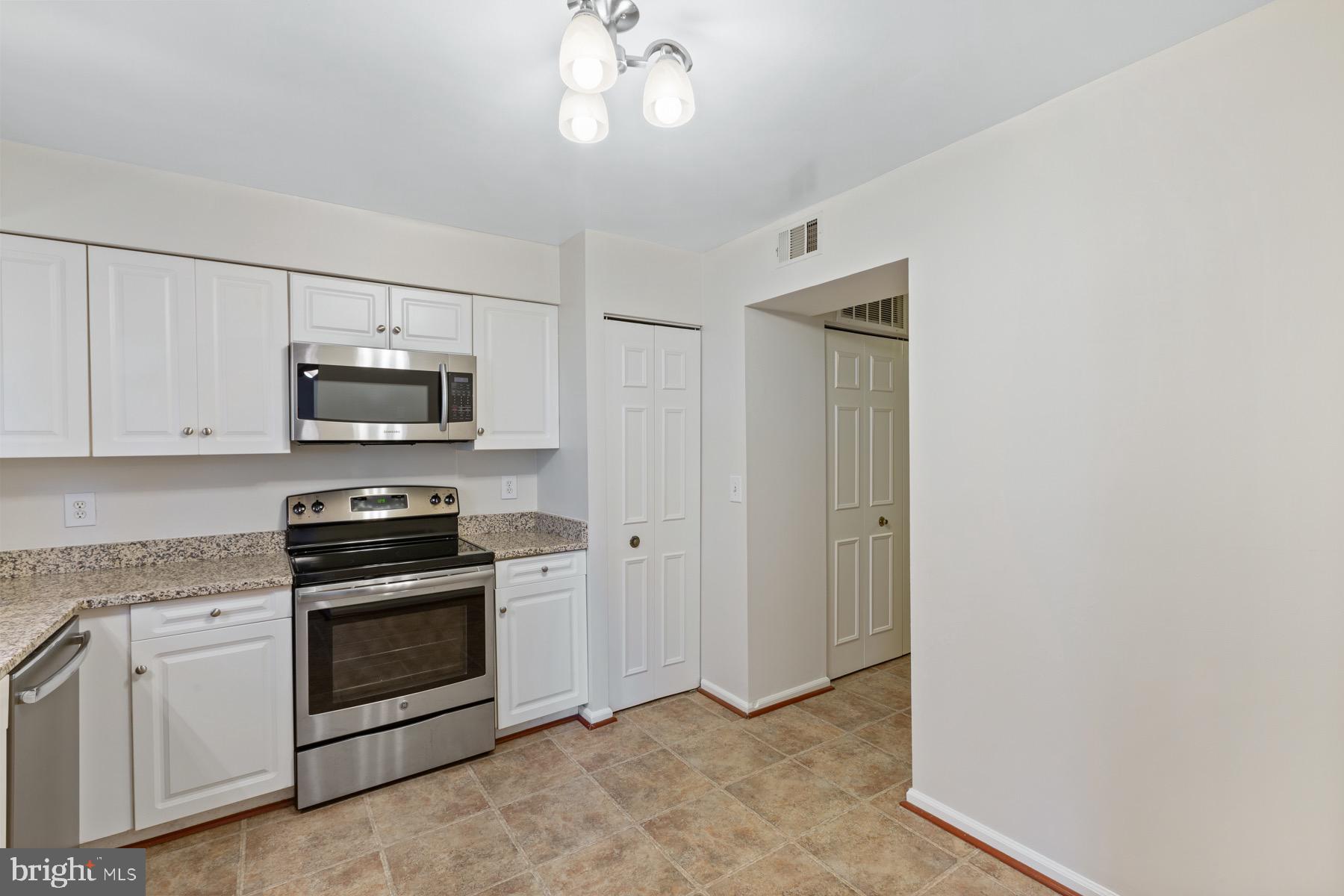 14800 MILLICENT CT