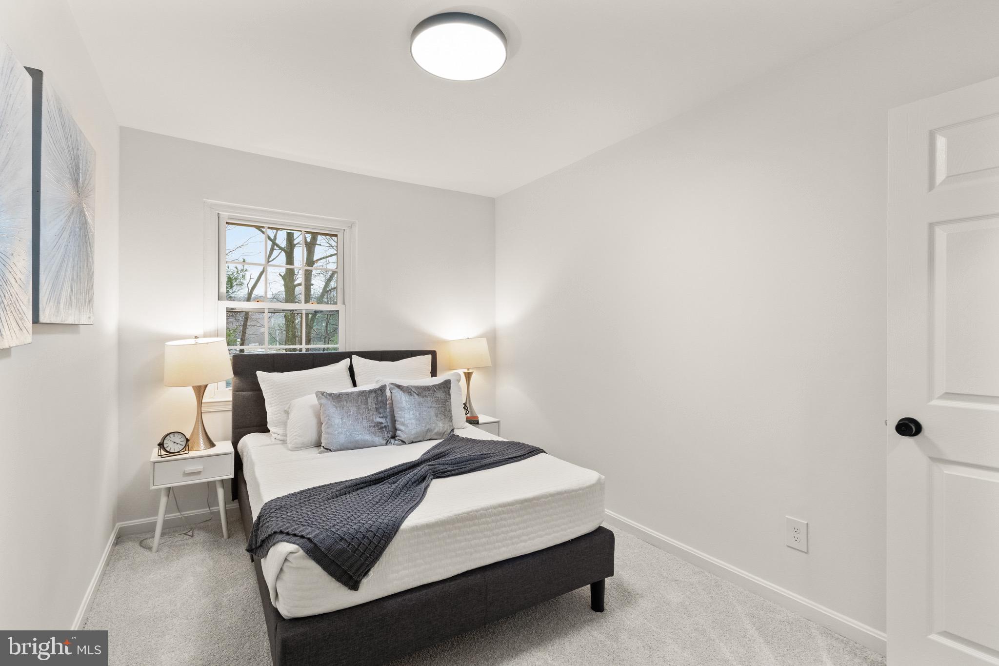 7938 Gunston Woods Pl