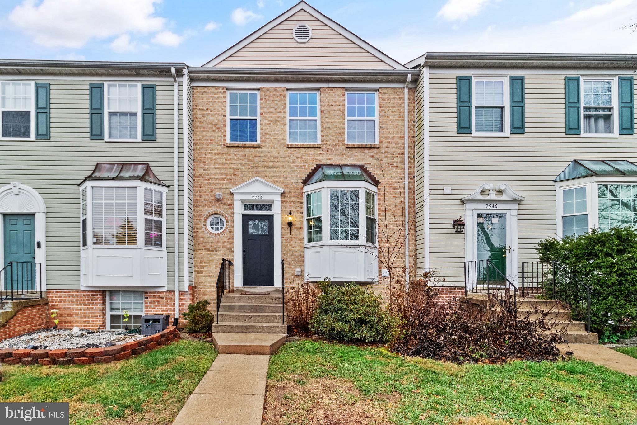 7938 Gunston Woods Pl