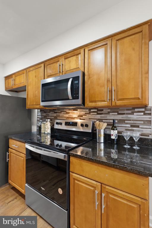7231 Hillmead Ct