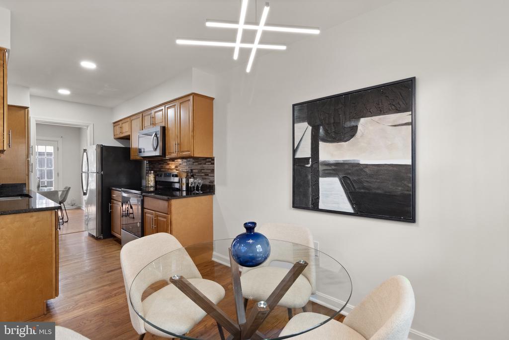 7231 Hillmead Ct