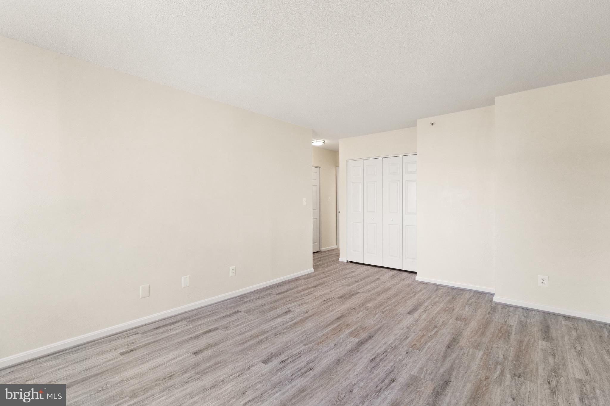 3713 S GEORGE MASON DR #906W