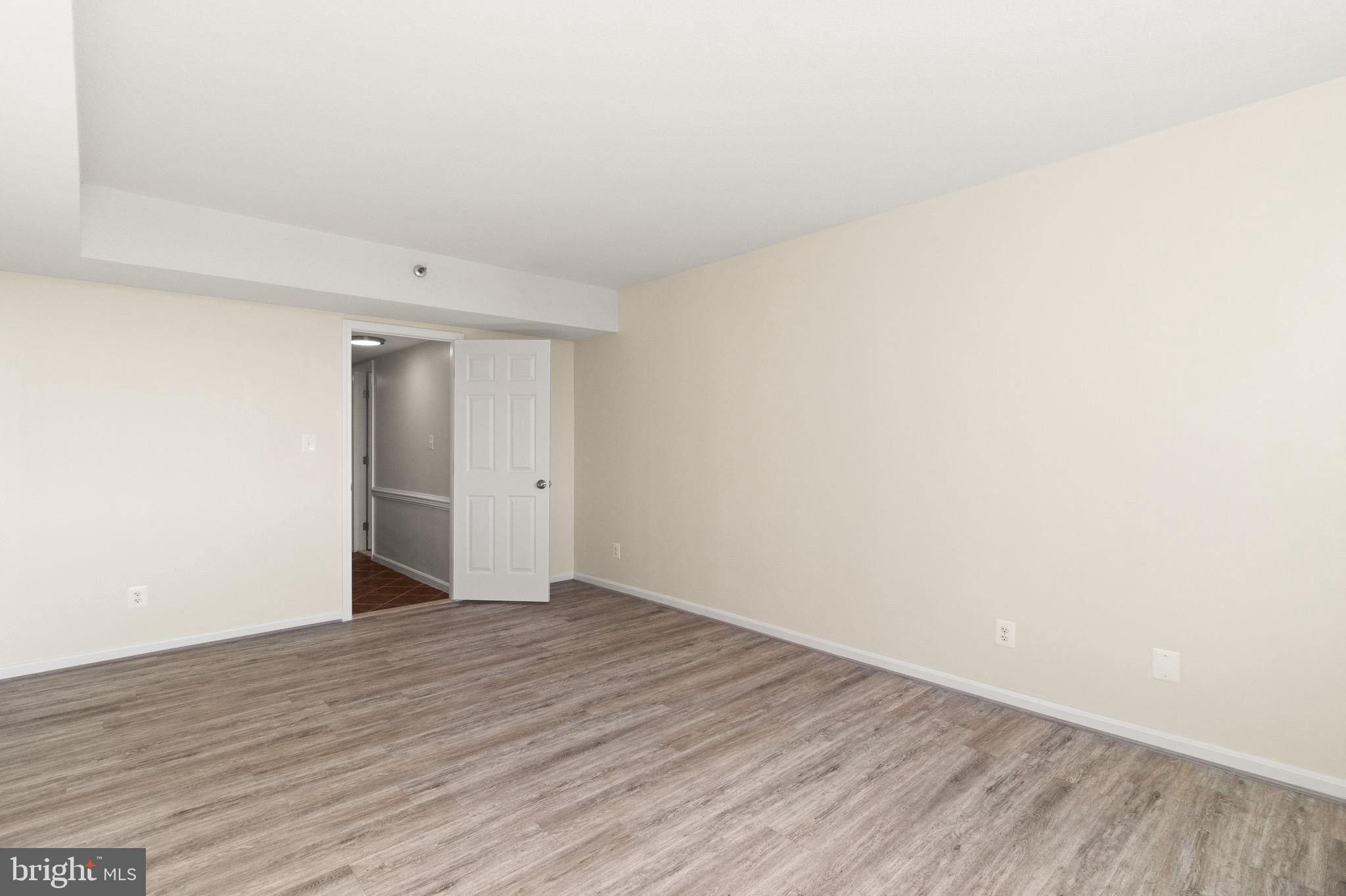 3713 S GEORGE MASON DR #906W