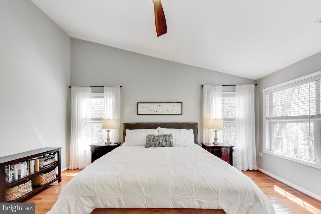 6008 MILL COVE COURT