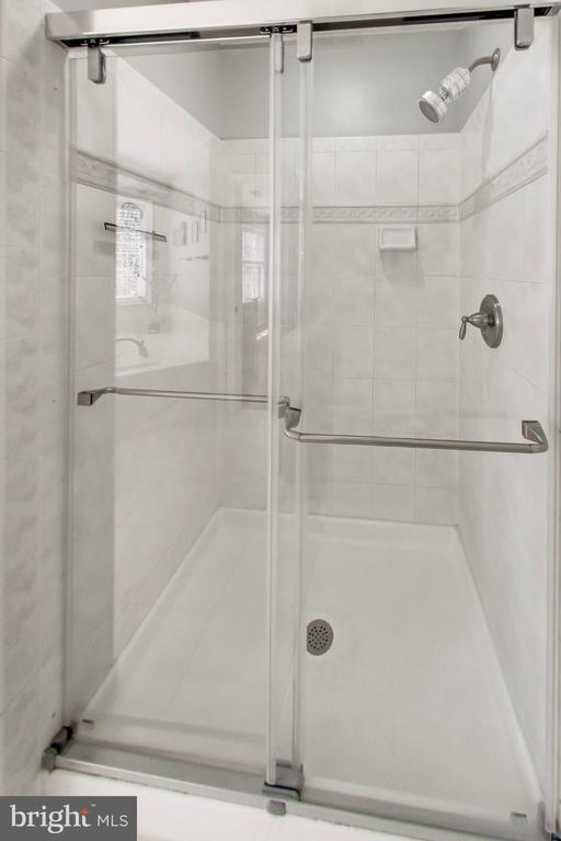 6008 MILL COVE COURT