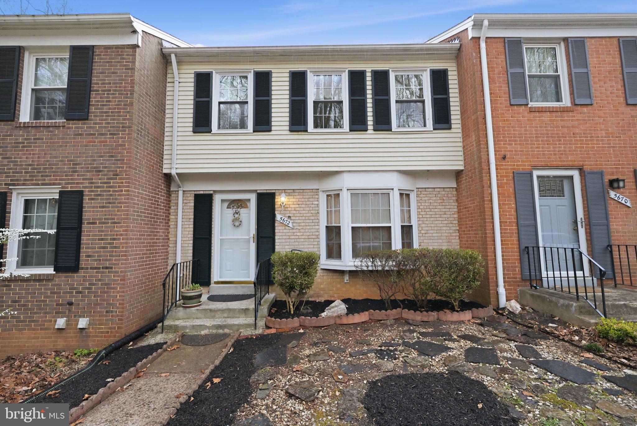 5672 KIRKHAM COURT