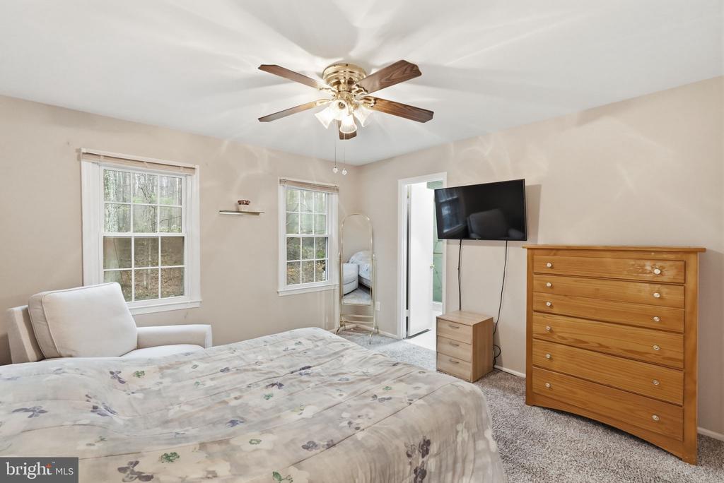 5672 KIRKHAM COURT