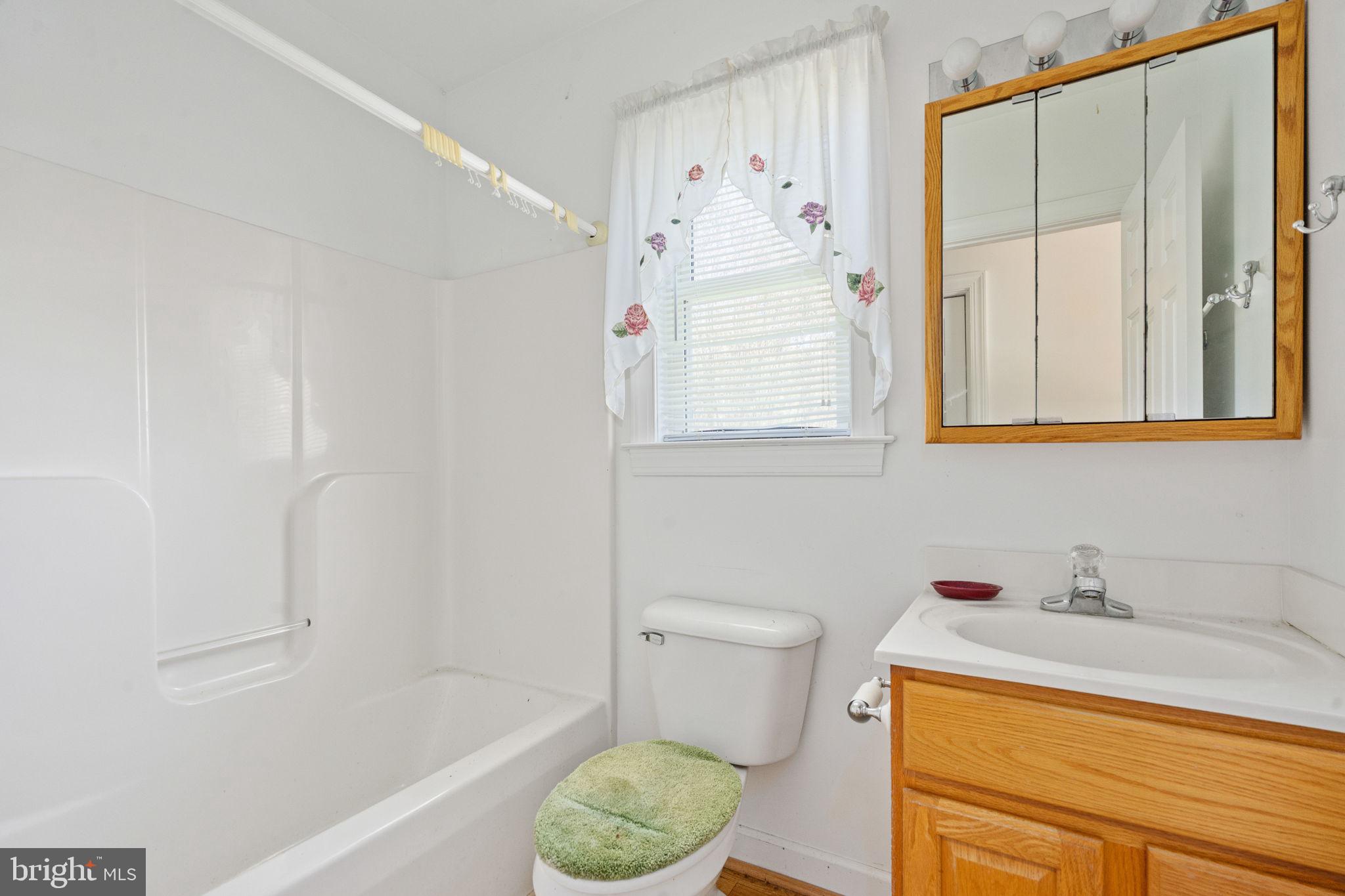 4689 FREDERICKS HALL ROAD