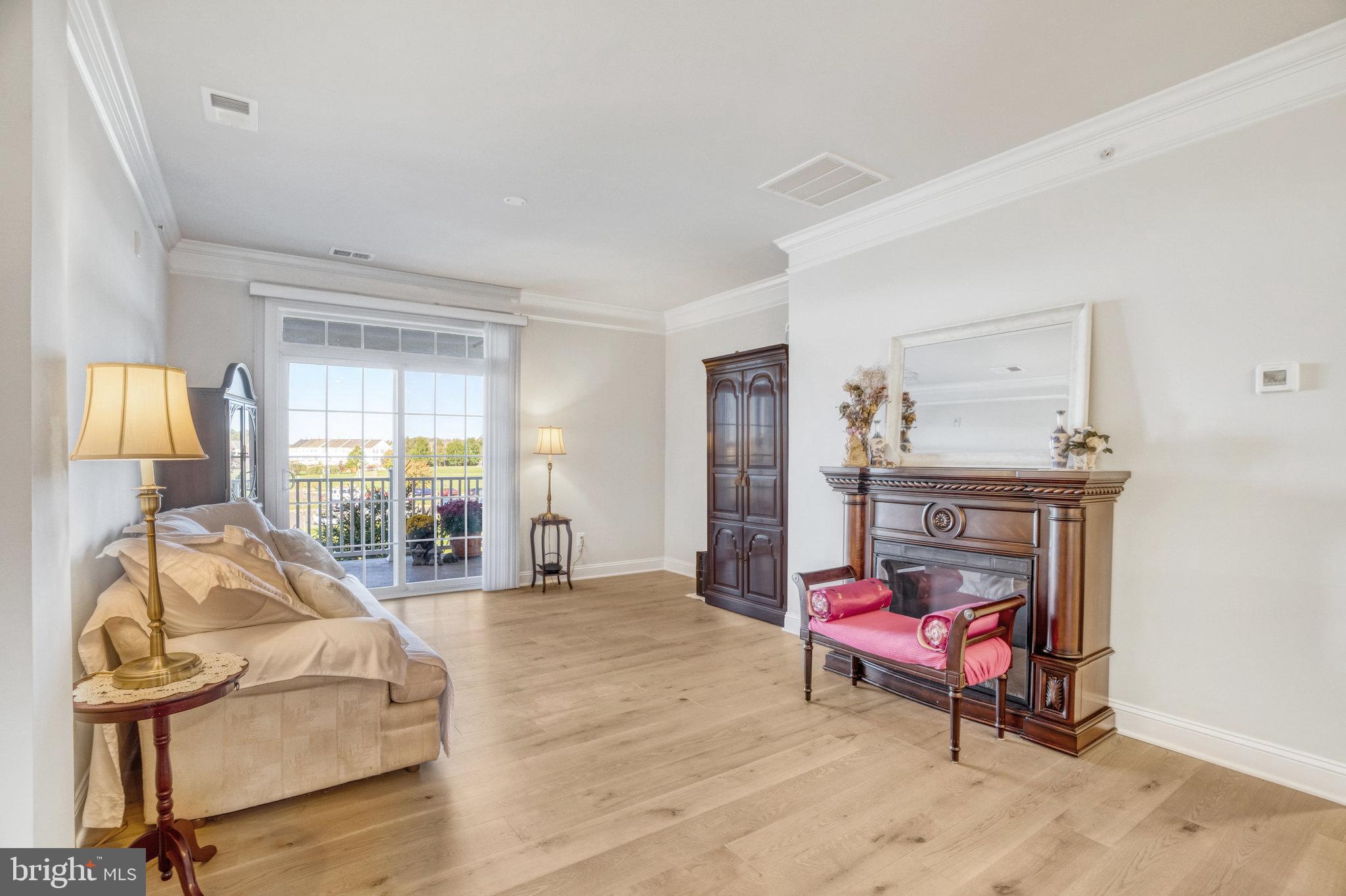 21007 Rocky Knoll Sq #303