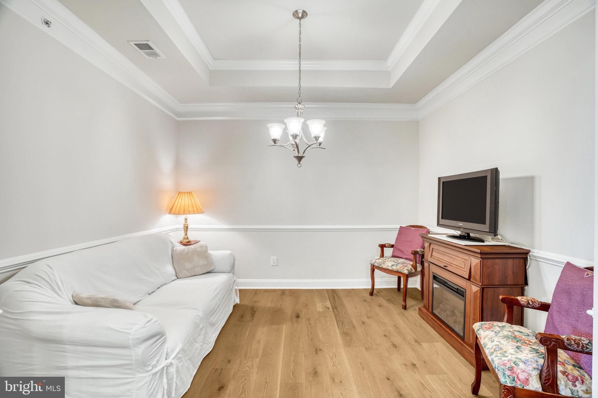 21007 Rocky Knoll Sq #303