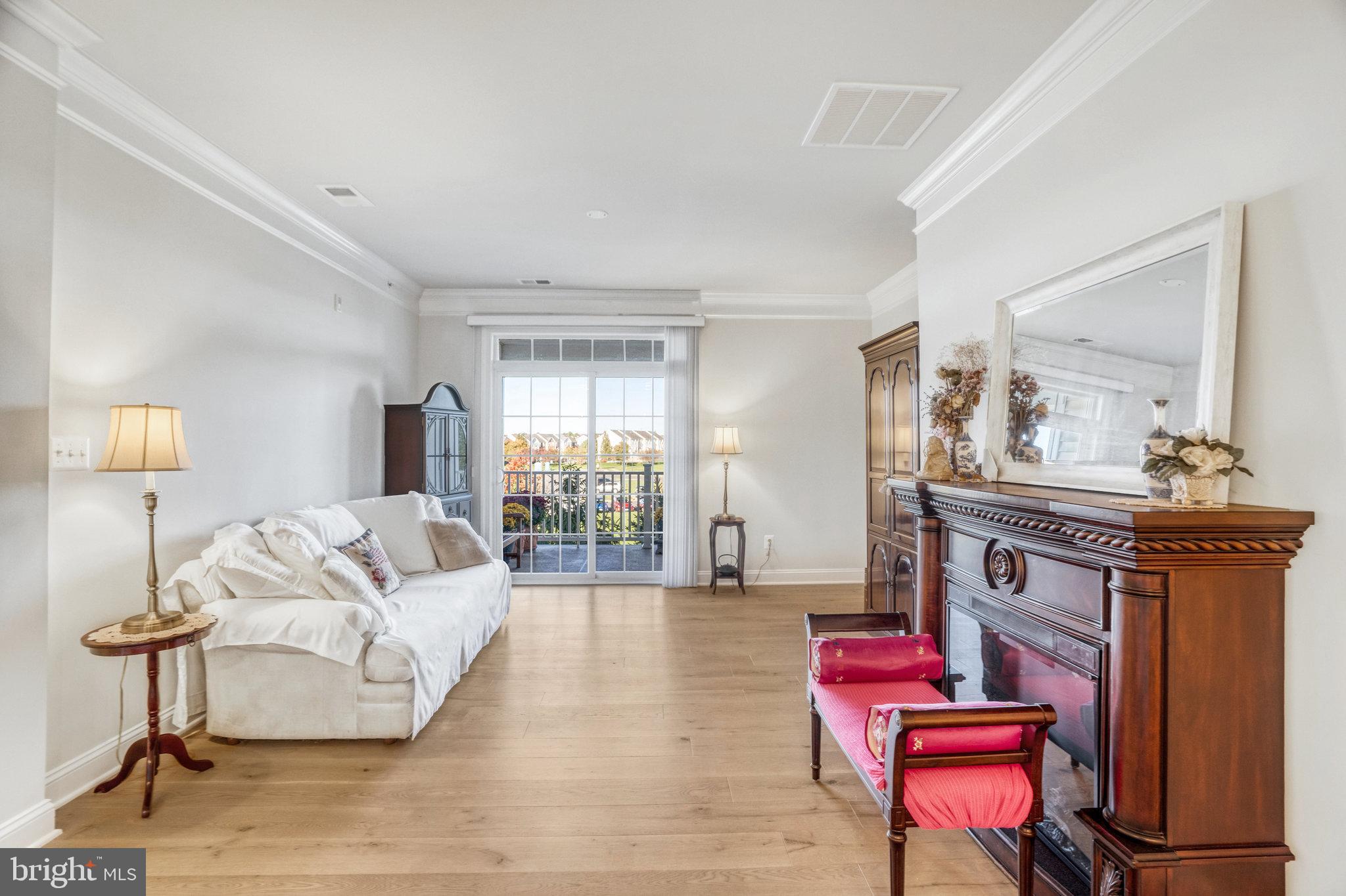 21007 Rocky Knoll Sq #303