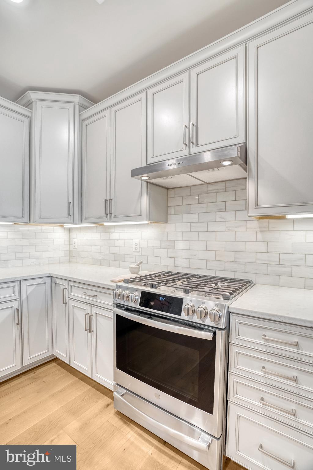 21007 Rocky Knoll Sq #303