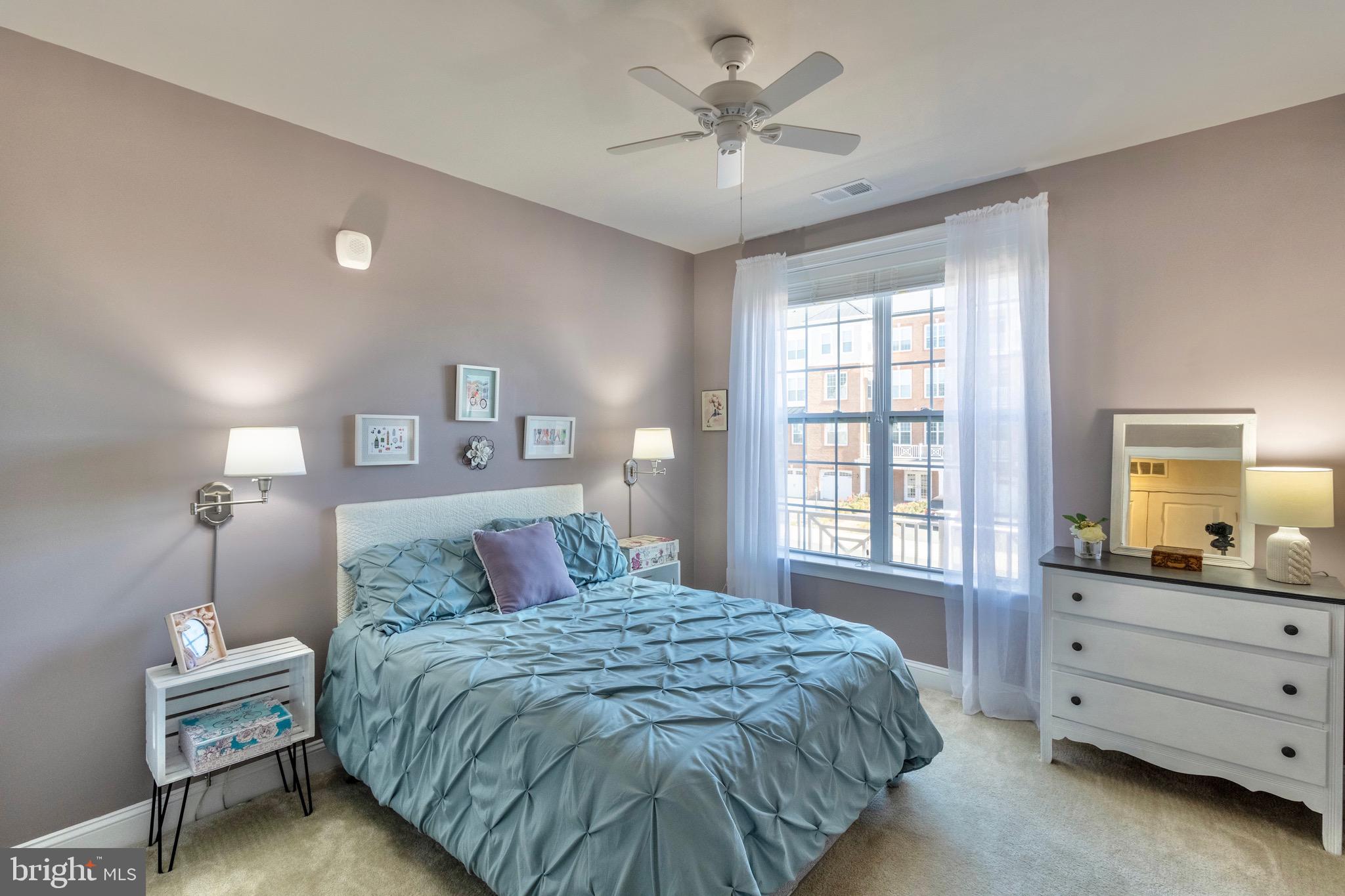 21025 Rocky Knoll Sq #204