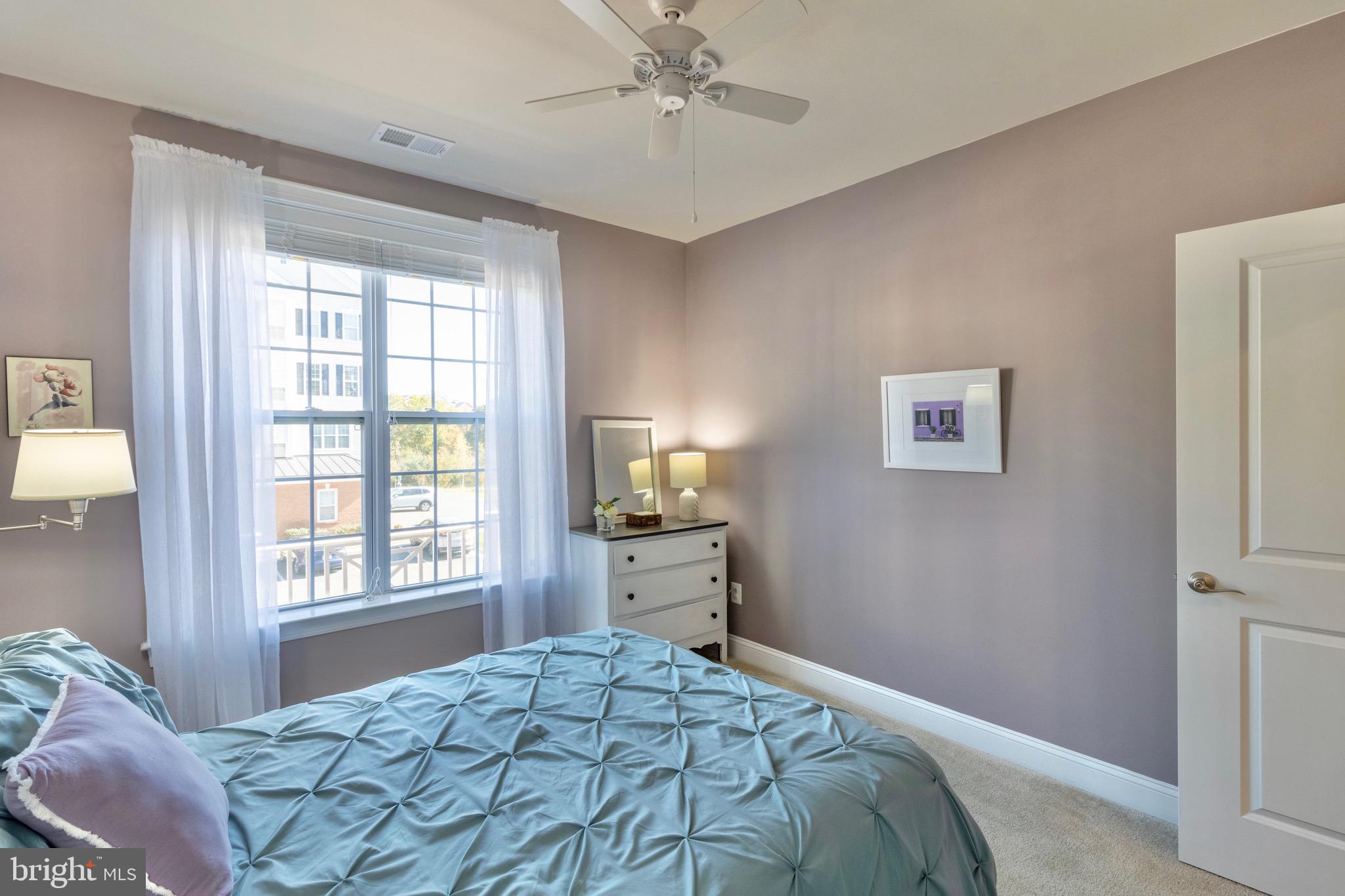 21025 Rocky Knoll Sq #204