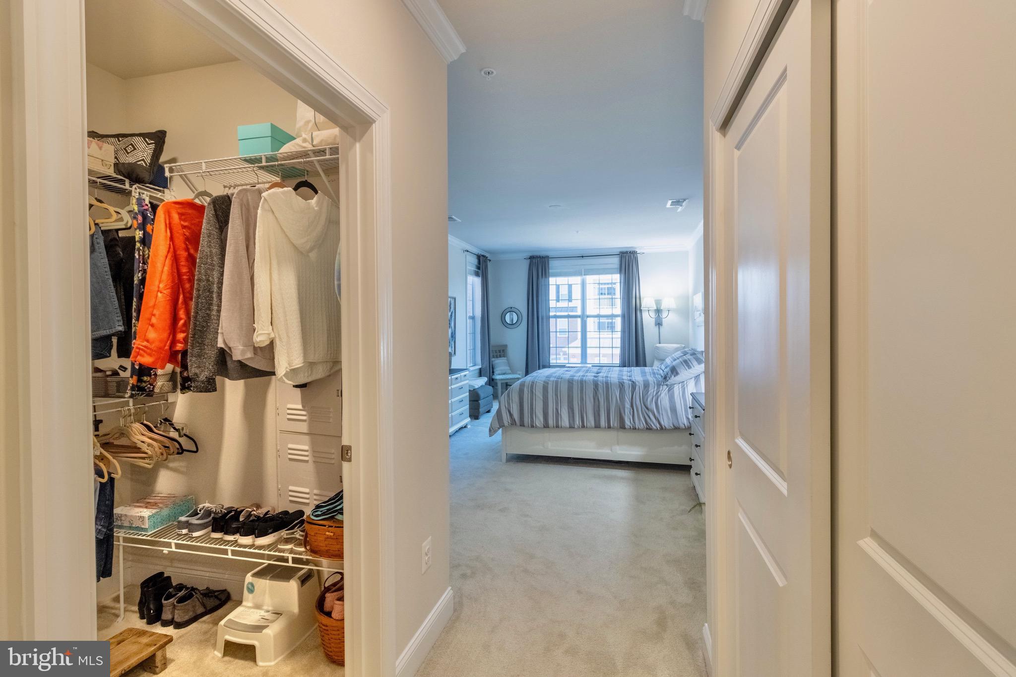 21025 Rocky Knoll Sq #204