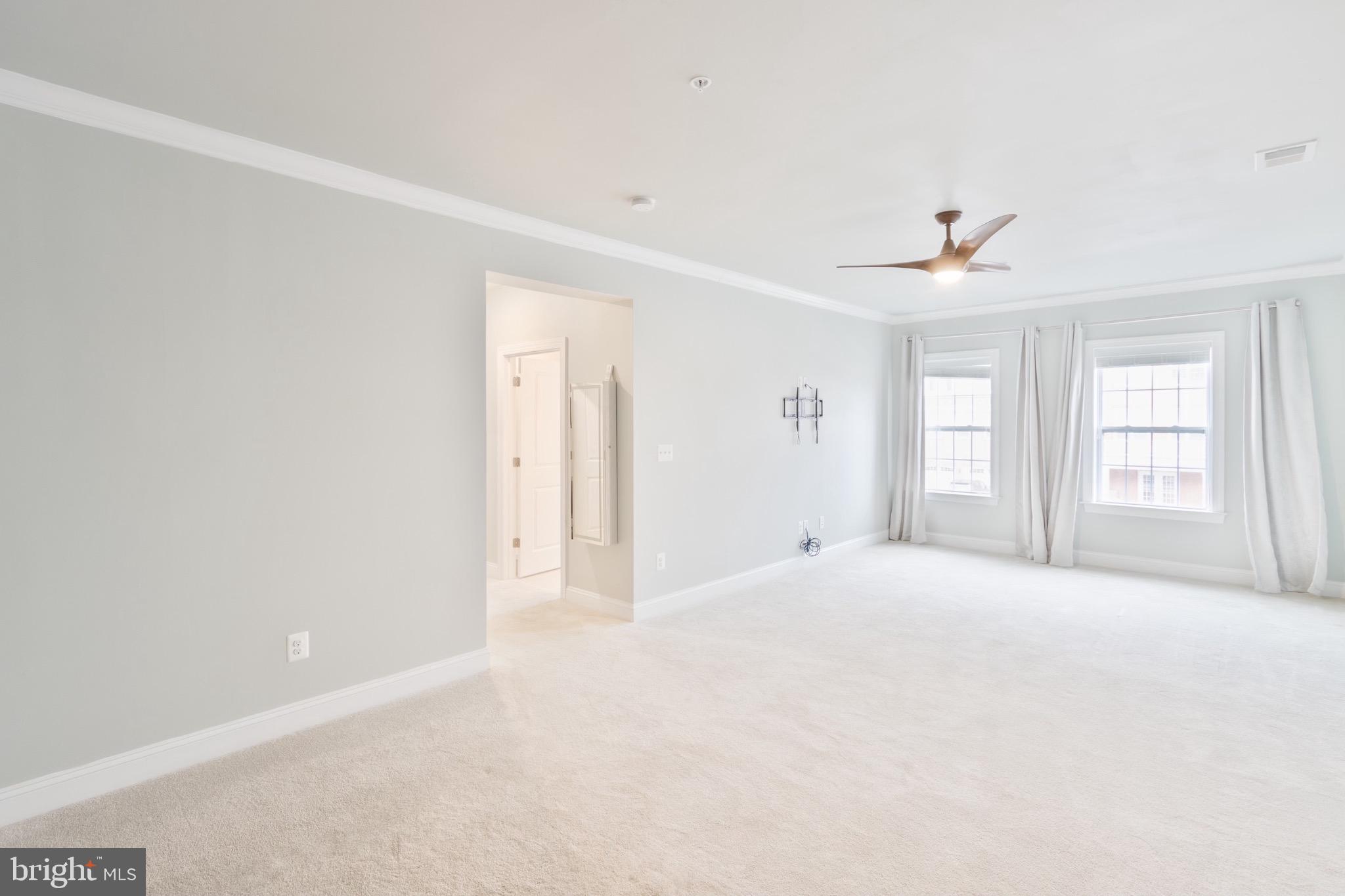 21025 Rocky Knoll Sq #206