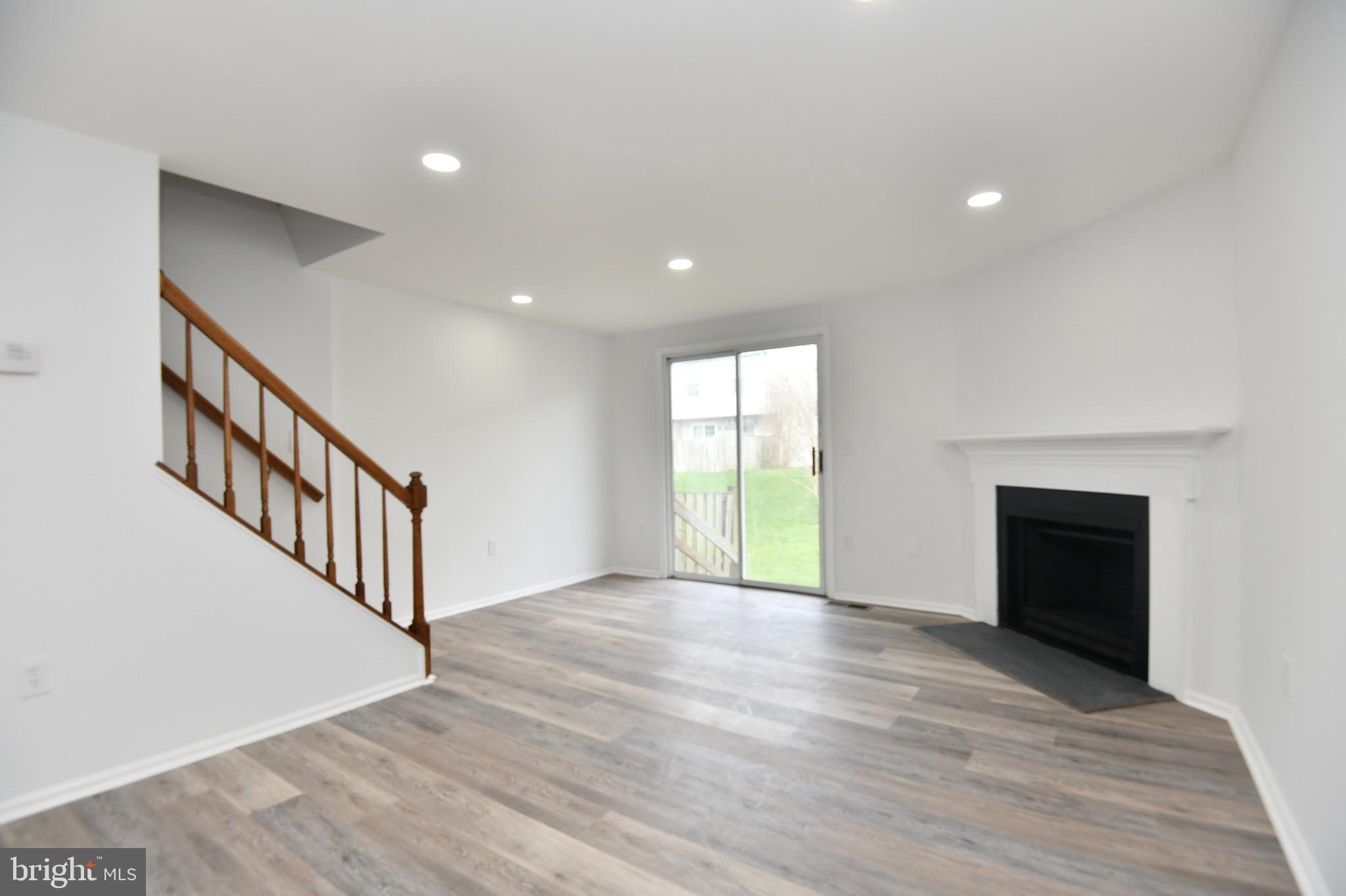 8451 Georgian Ct
