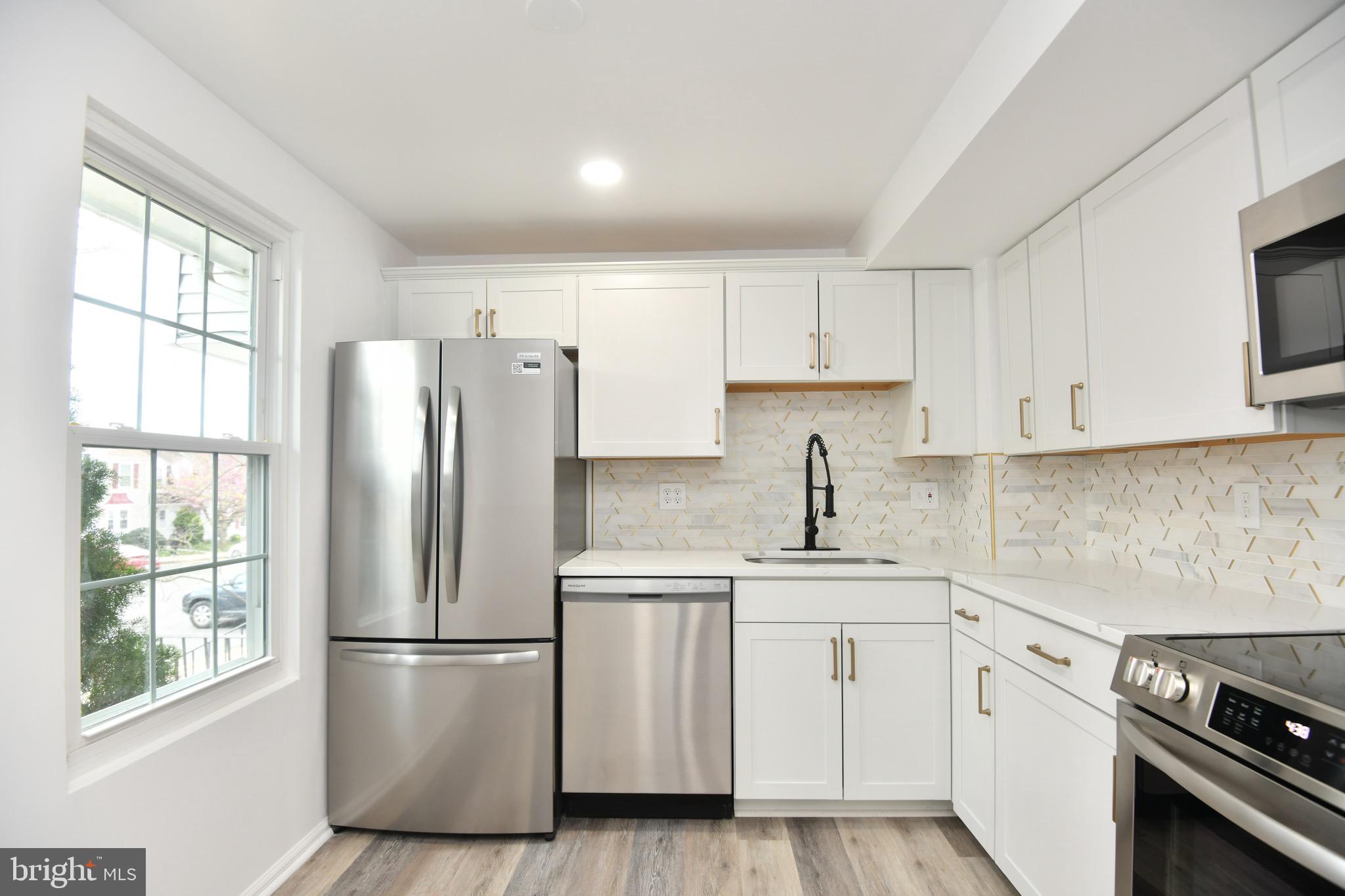 8451 Georgian Ct