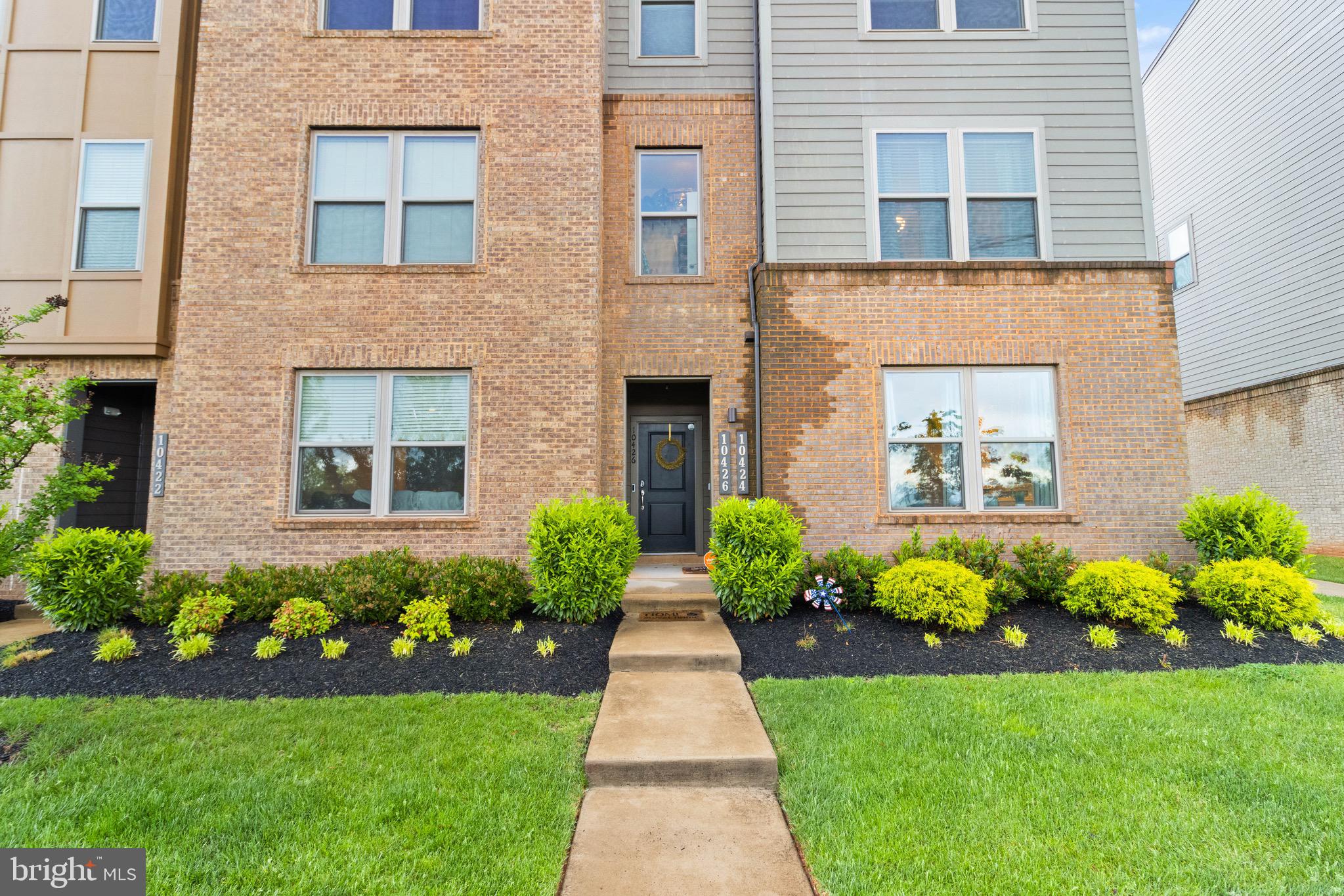 10424 RATCLIFFE TRL