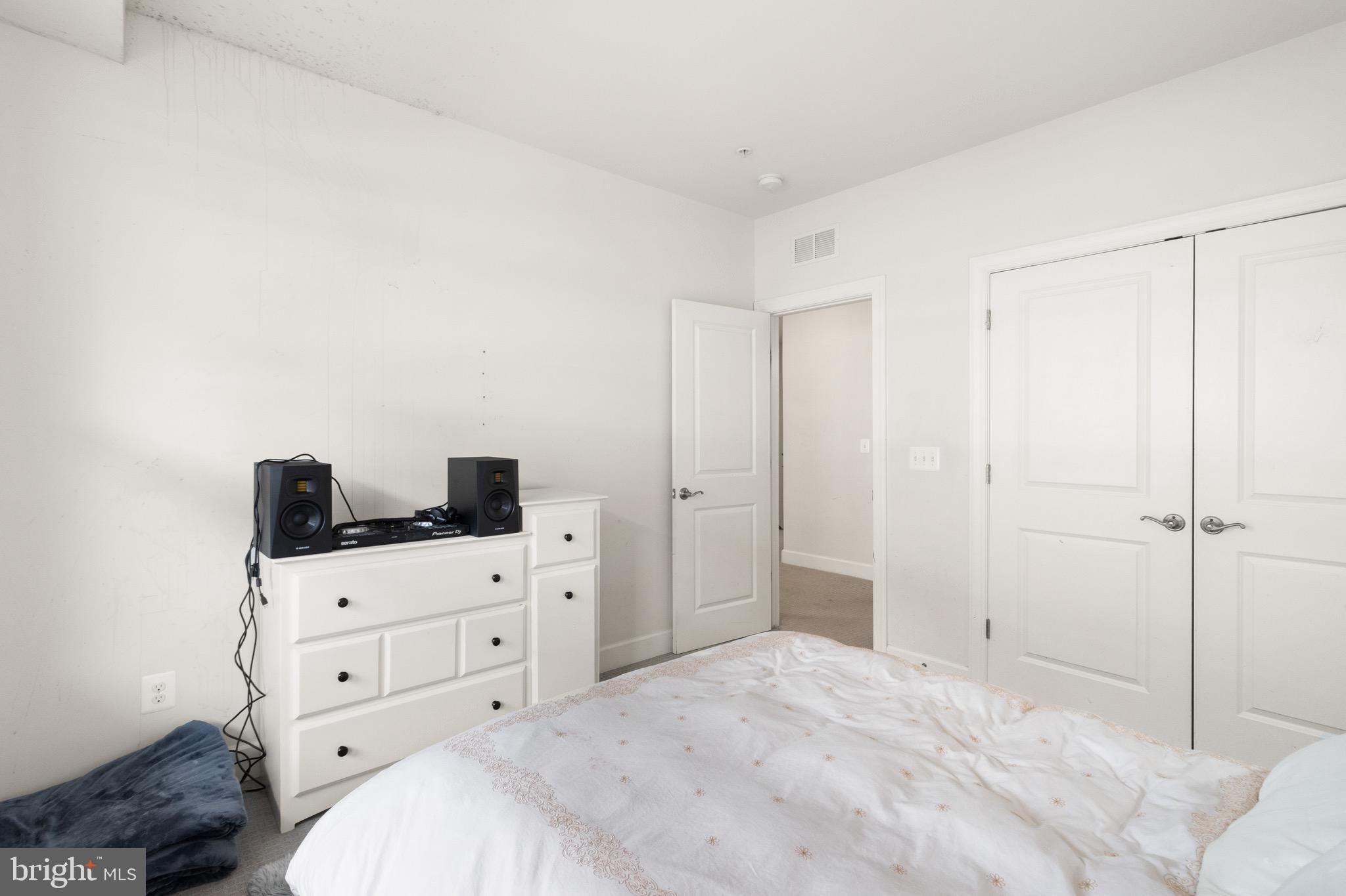 10424 RATCLIFFE TRL