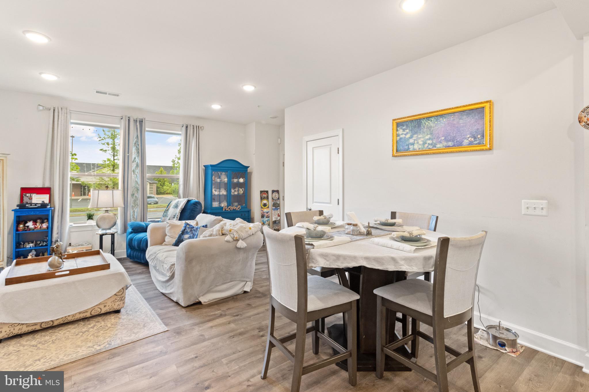 10424 RATCLIFFE TRL
