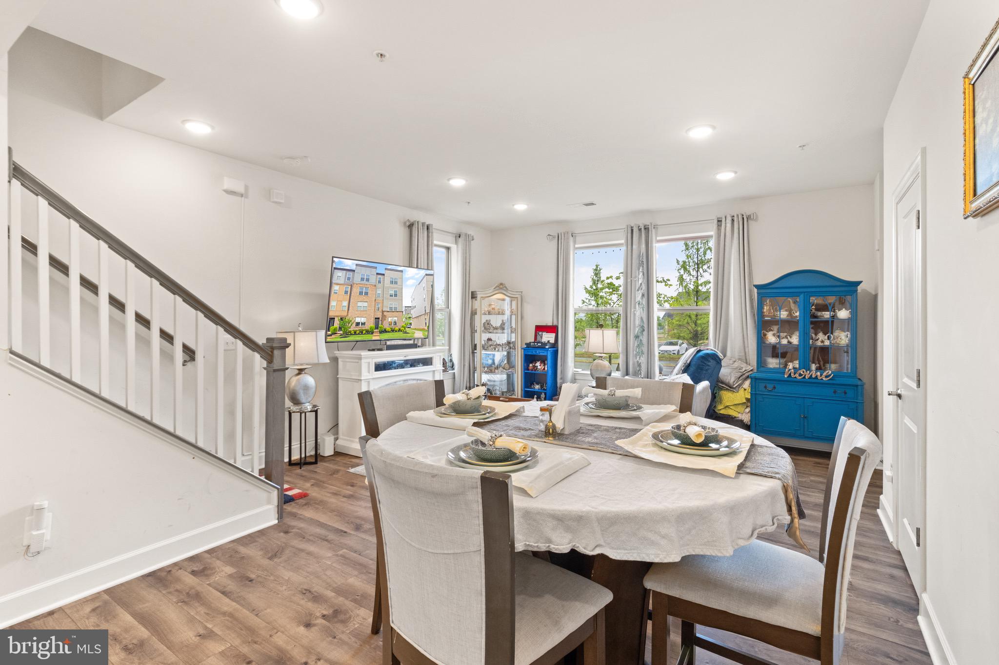 10424 RATCLIFFE TRL