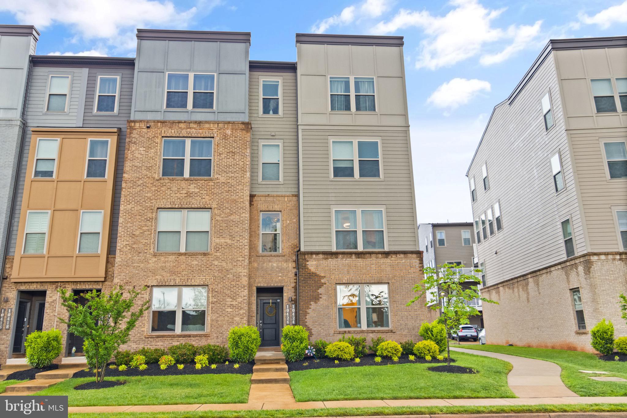 10424 RATCLIFFE TRL