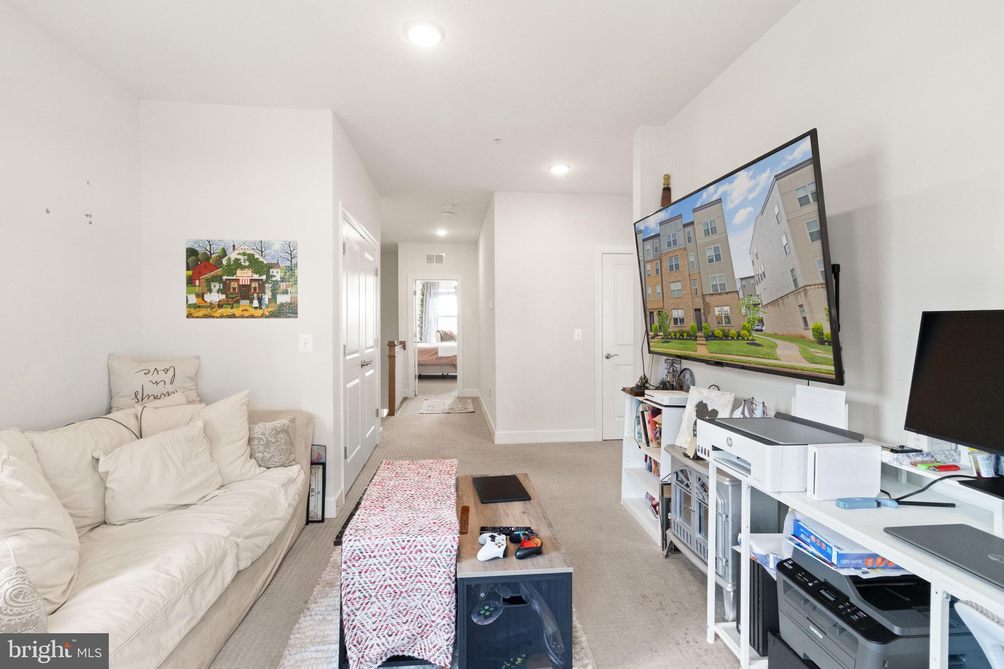 10424 RATCLIFFE TRL