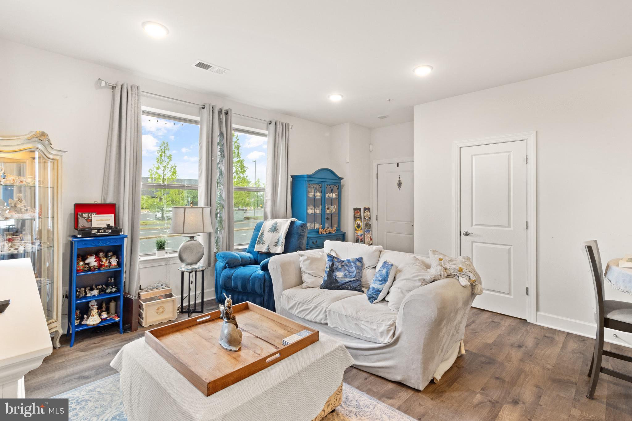 10424 RATCLIFFE TRL
